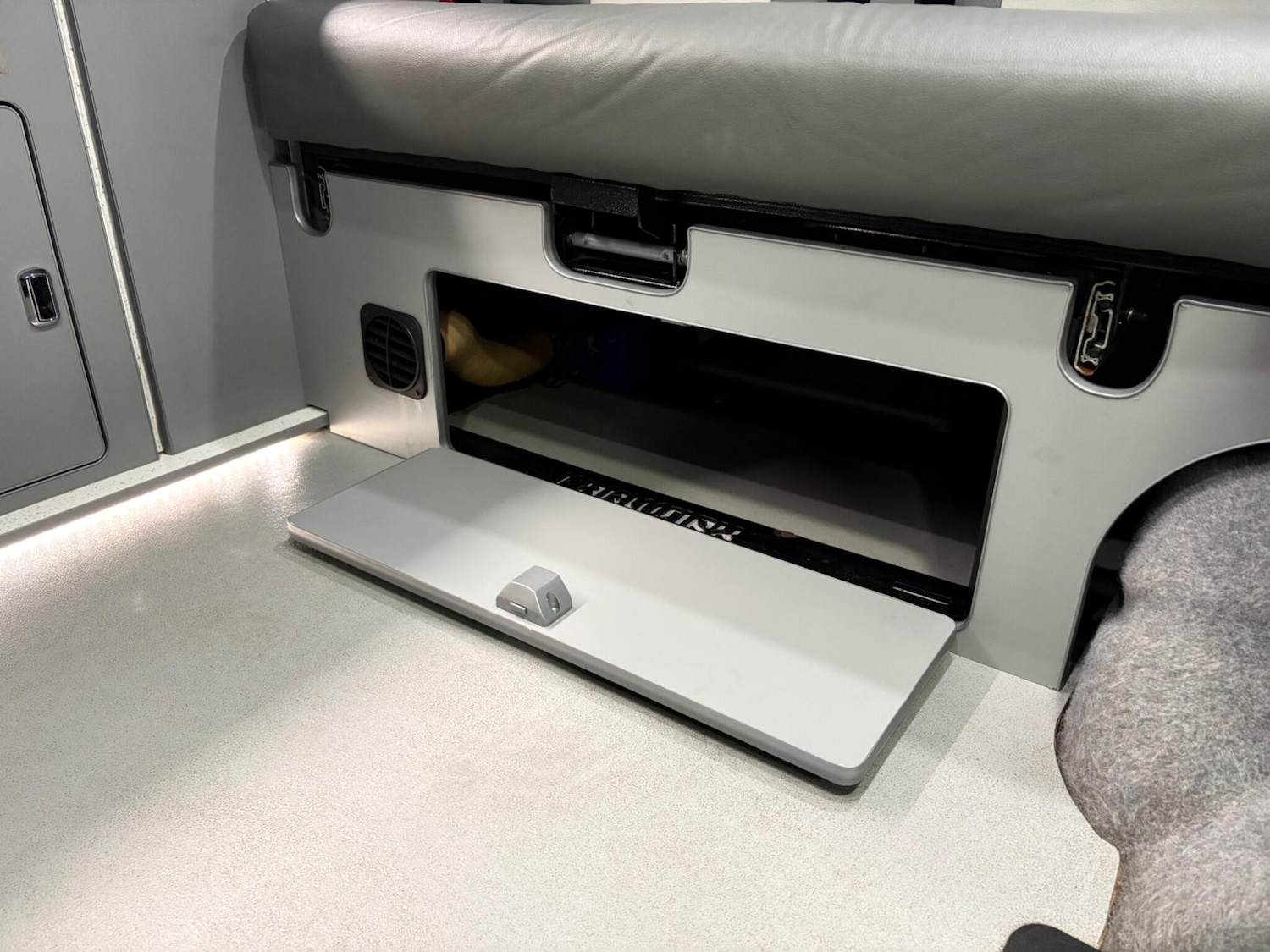 Used Volkswagen Transporter 2018 for sale - 78007348: Photo 45