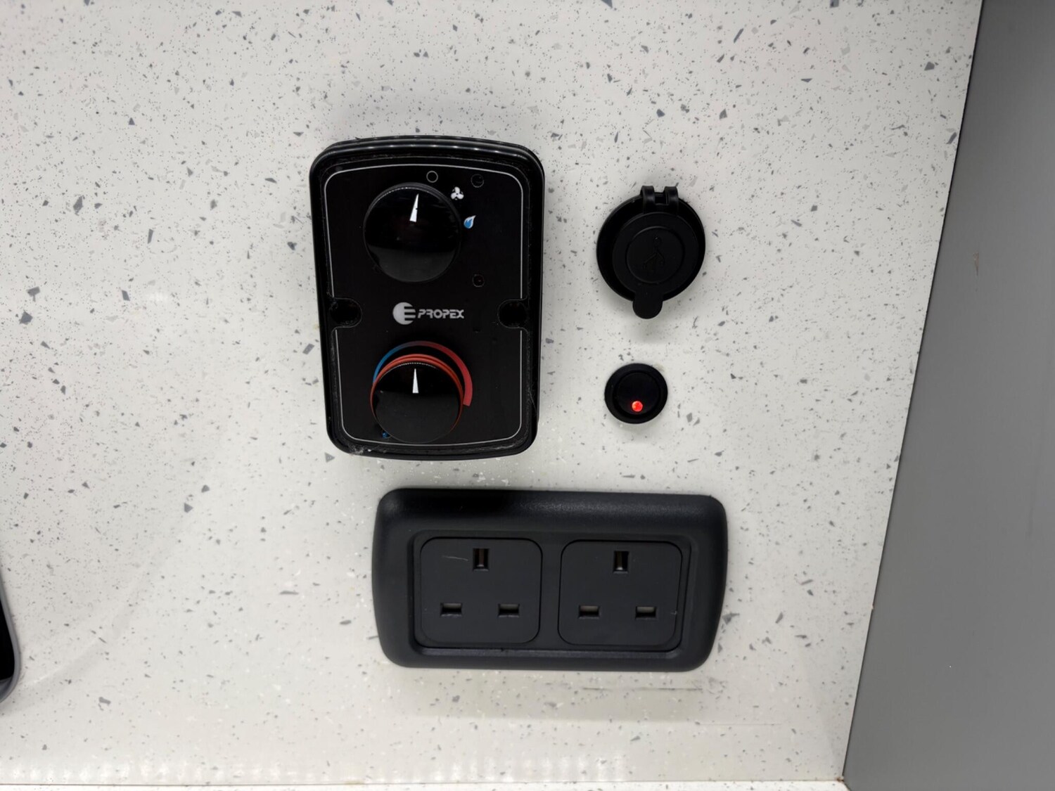 Used Volkswagen Transporter 2018 for sale - 78007348: Photo 46