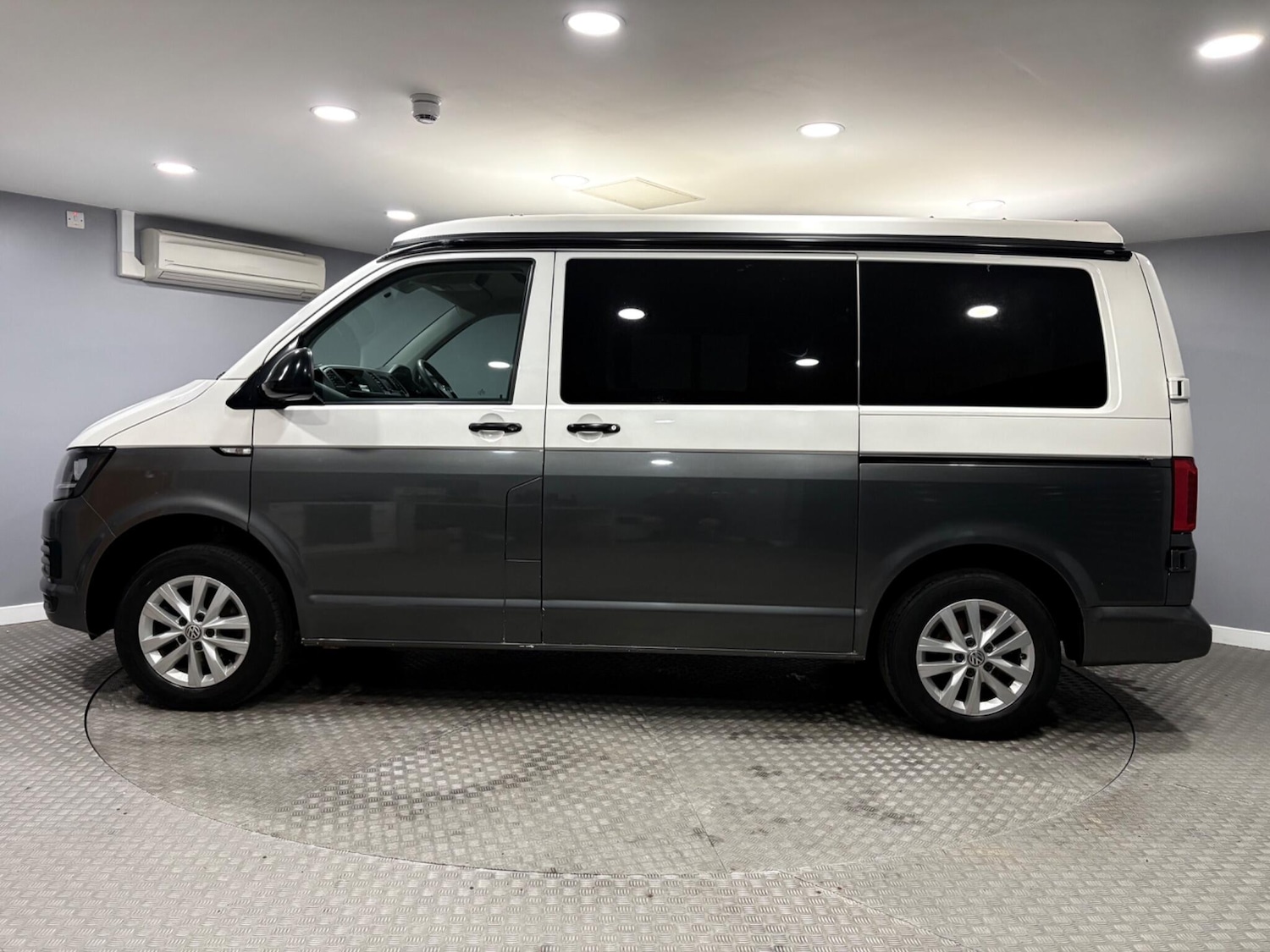 Used Volkswagen Transporter 2018 for sale - 78007348: Photo 7