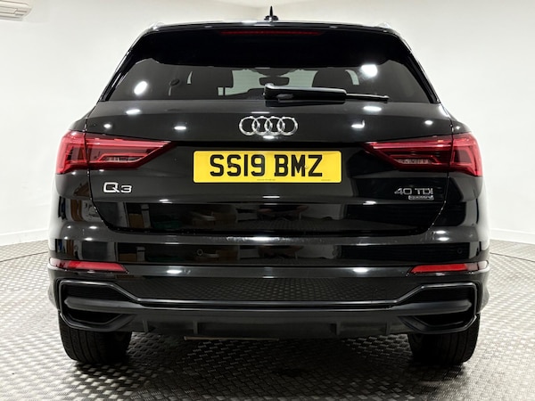 Used Audi Q3 2019 for sale - 76307343: Photo 4