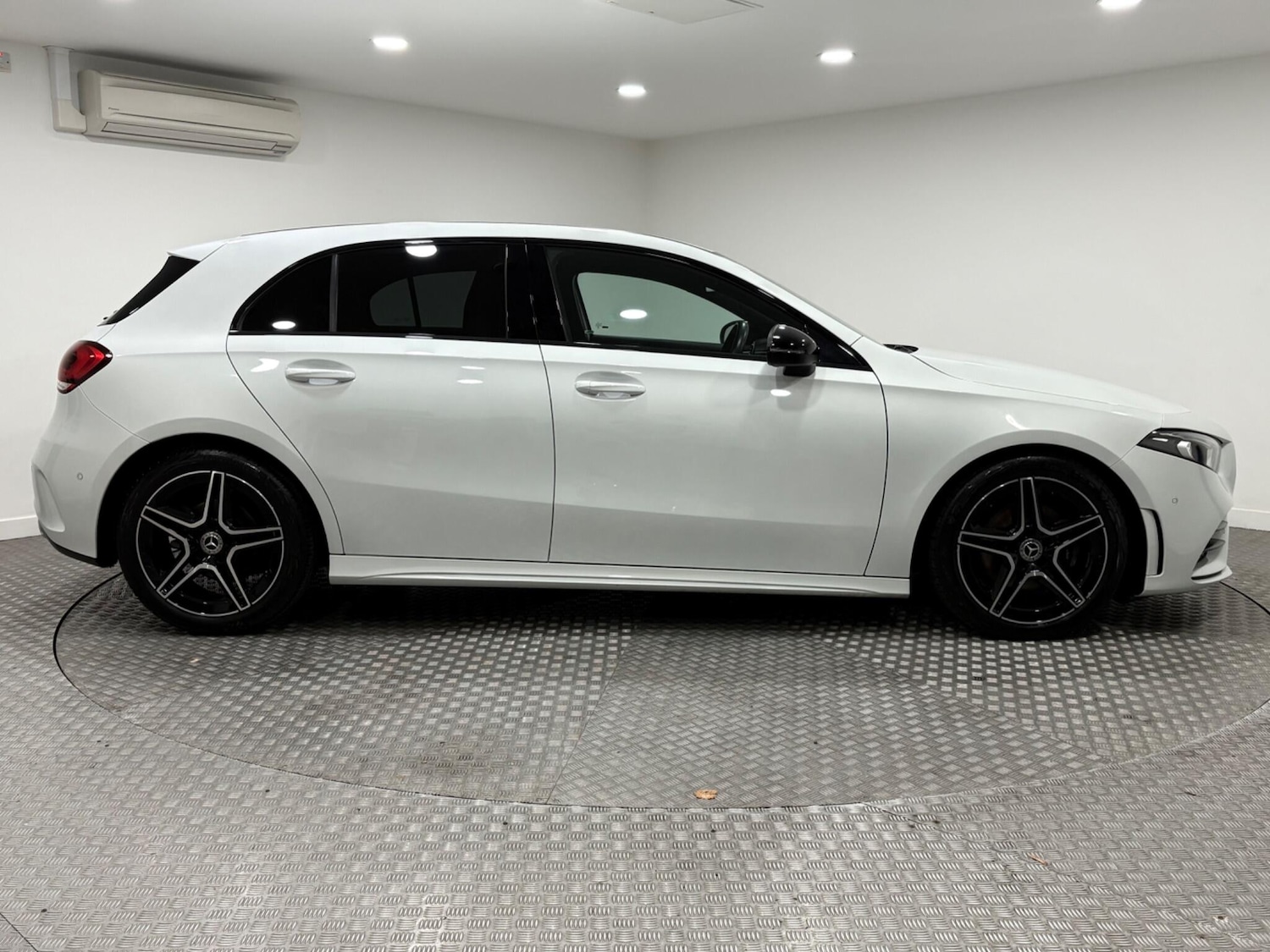 Used Mercedes-Benz A-Class 2022 for sale - 76270314: Photo 2
