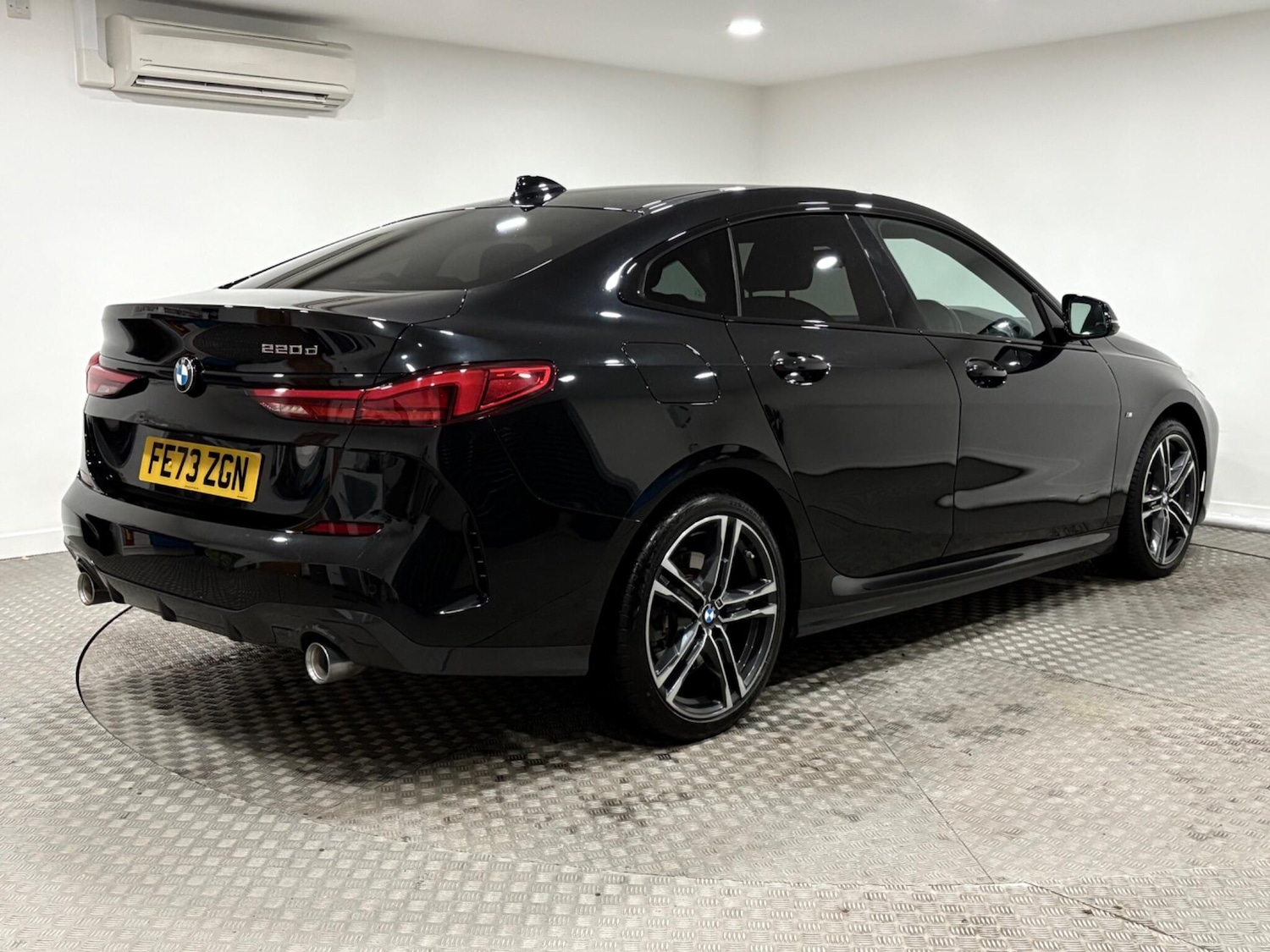 Used BMW 2 Series 2023 for sale - 77203065: Photo 3