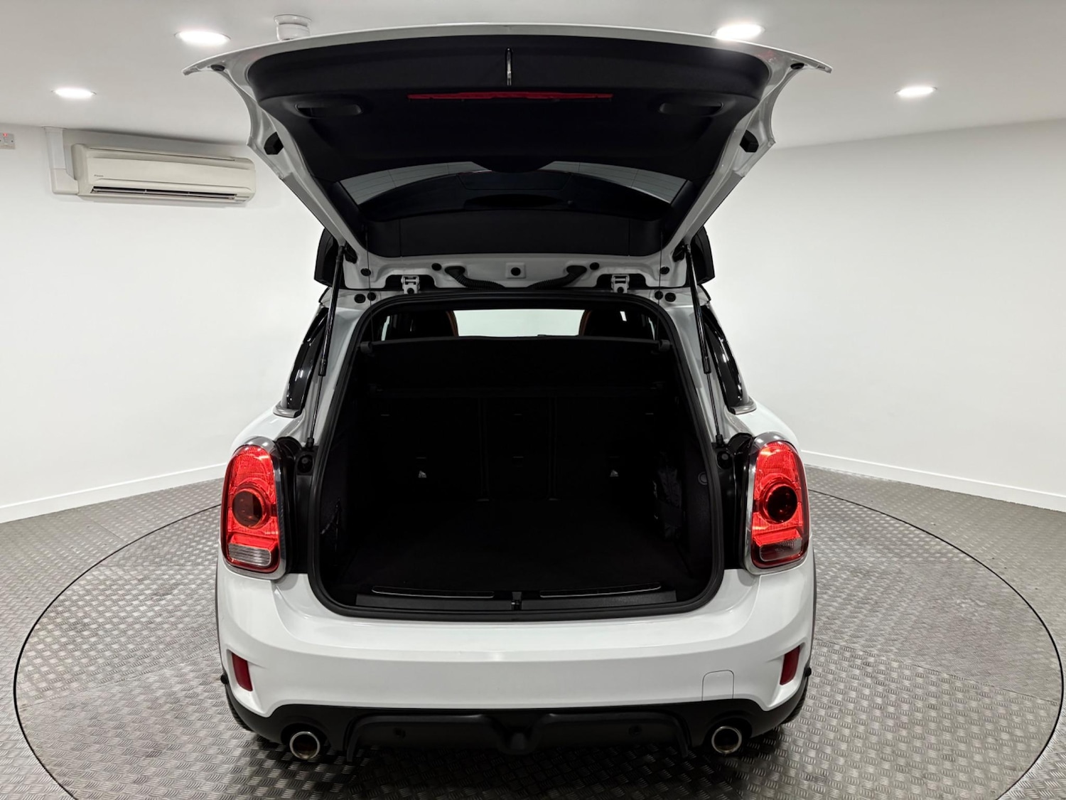 Vehicle 46