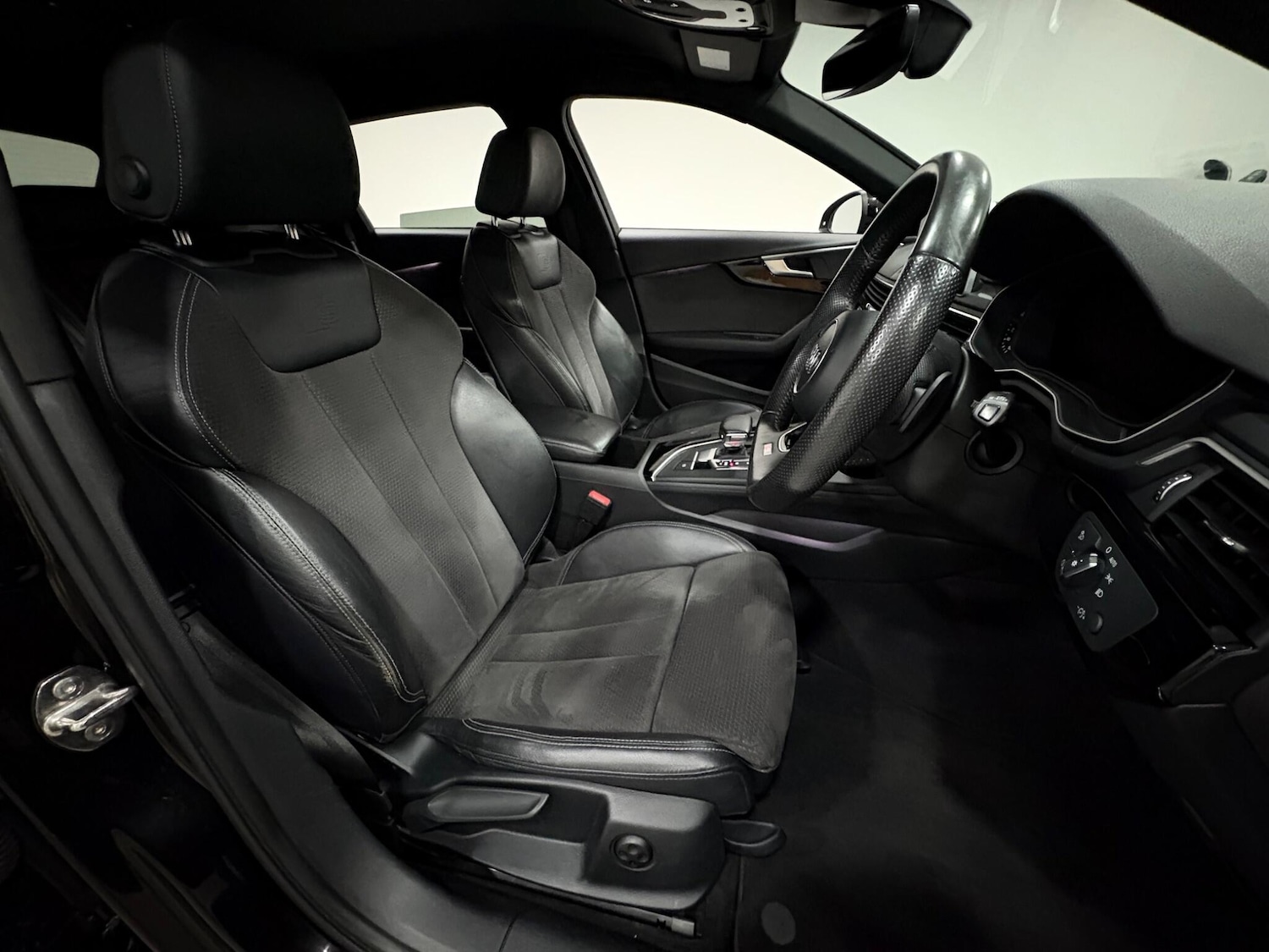 Used Audi A4 Avant 2018 for sale - 76440499: Photo 12