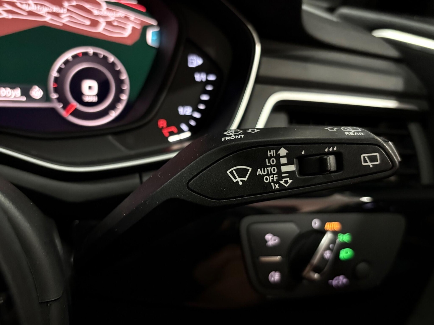 Used Audi A4 Avant 2018 for sale - 76440499: Photo 21