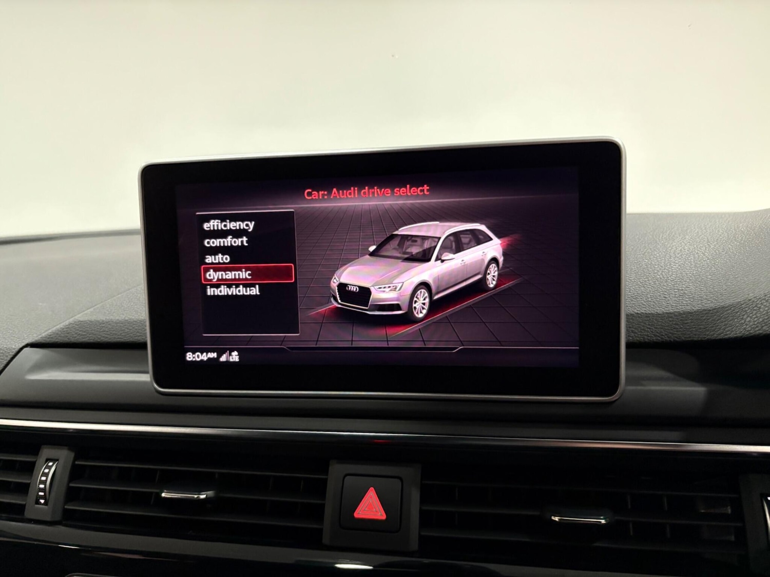 Used Audi A4 Avant 2018 for sale - 76440499: Photo 22