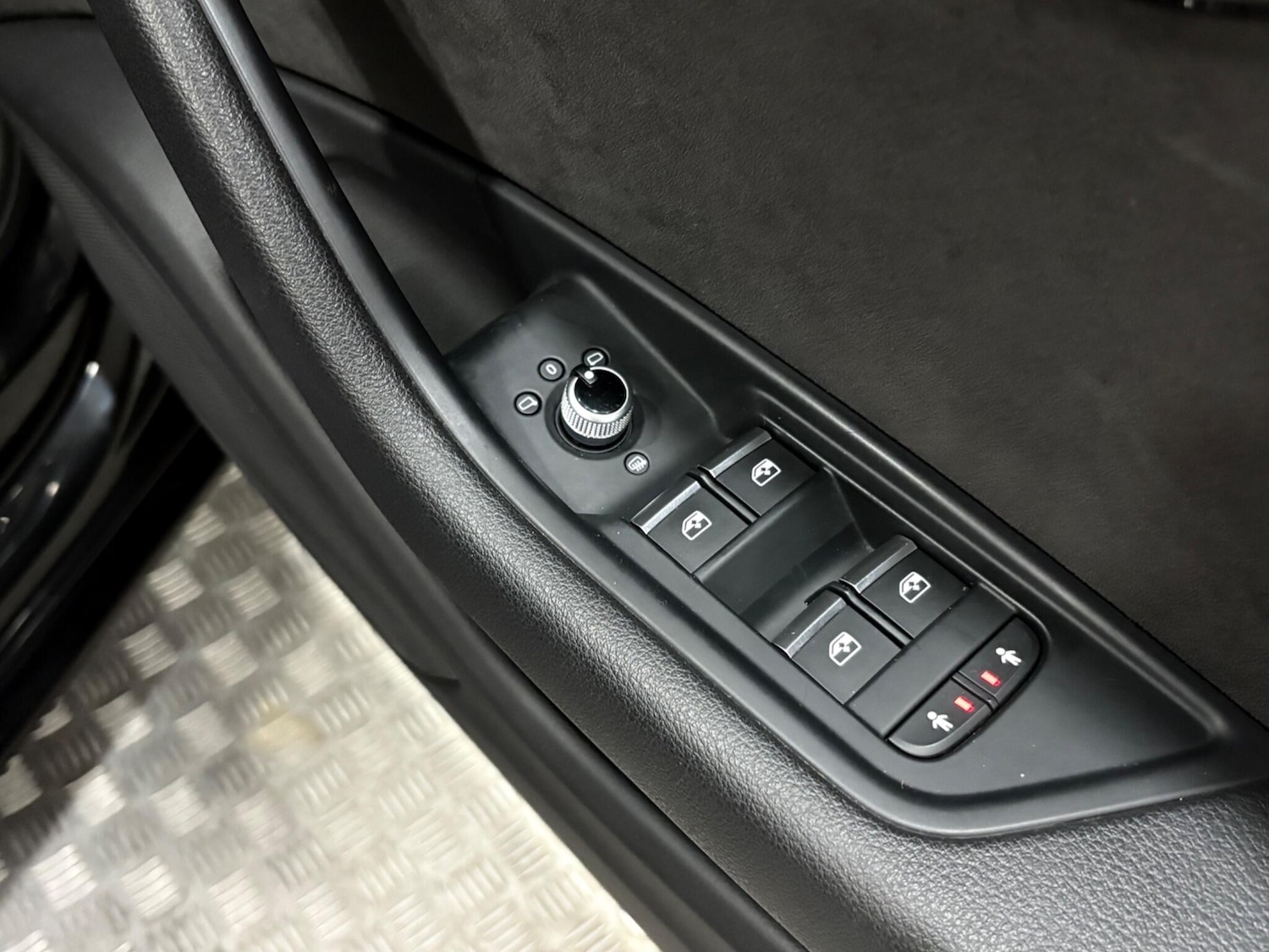 Used Audi A4 Avant 2018 for sale - 76440499: Photo 38