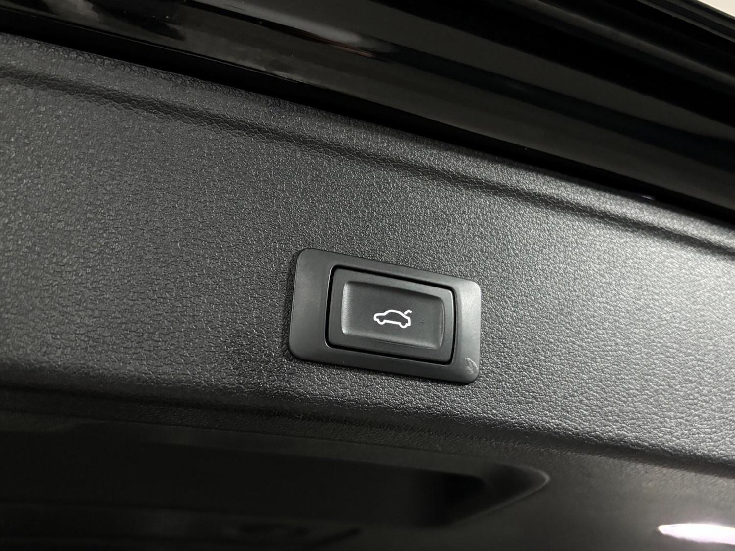 Used Audi A4 Avant 2018 for sale - 76440499: Photo 48