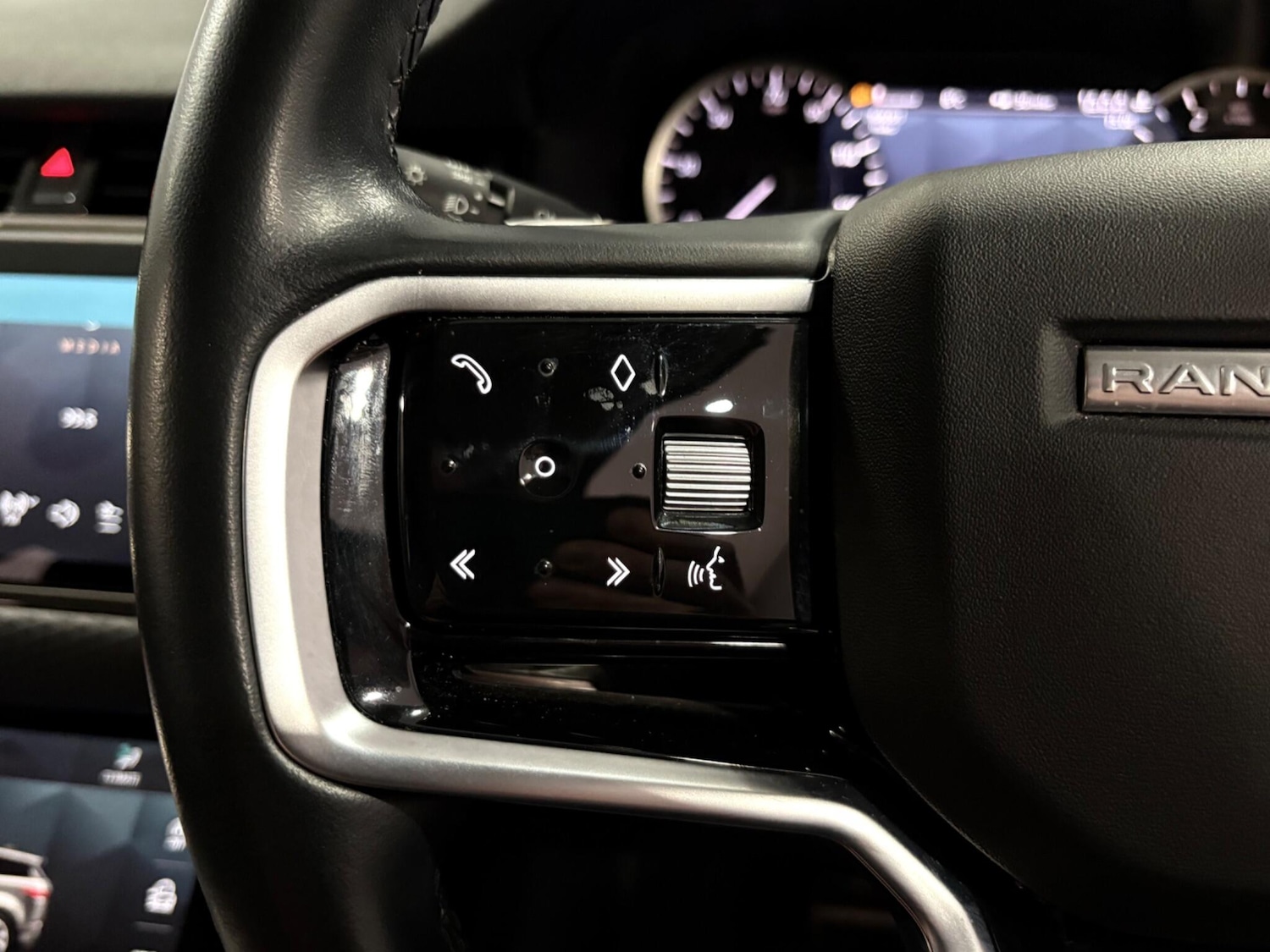 Used Land Rover Range Rover Evoque 2022 for sale - 77549391: Photo 17