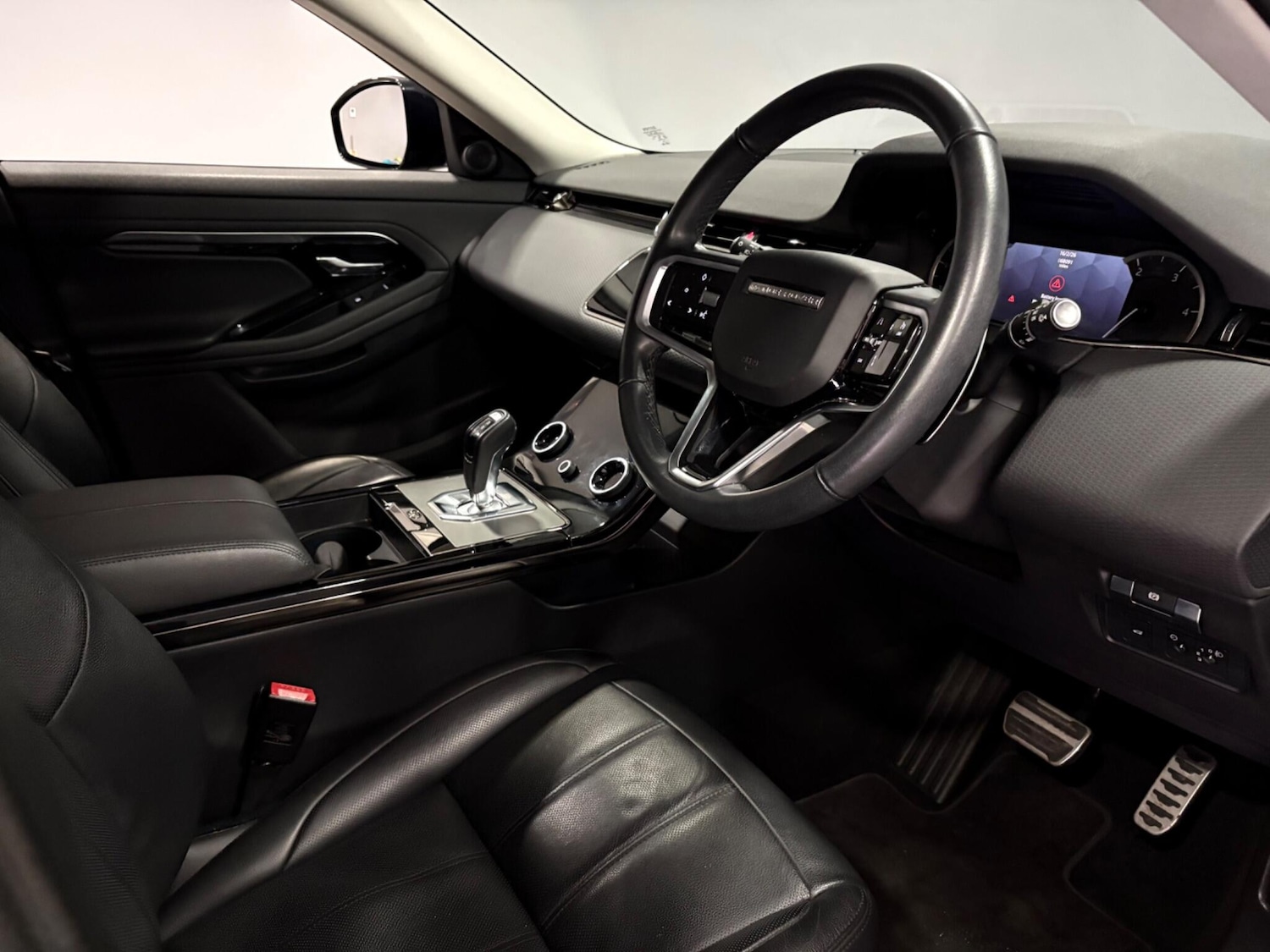 Used Land Rover Range Rover Evoque 2022 for sale - 77549391: Photo 9