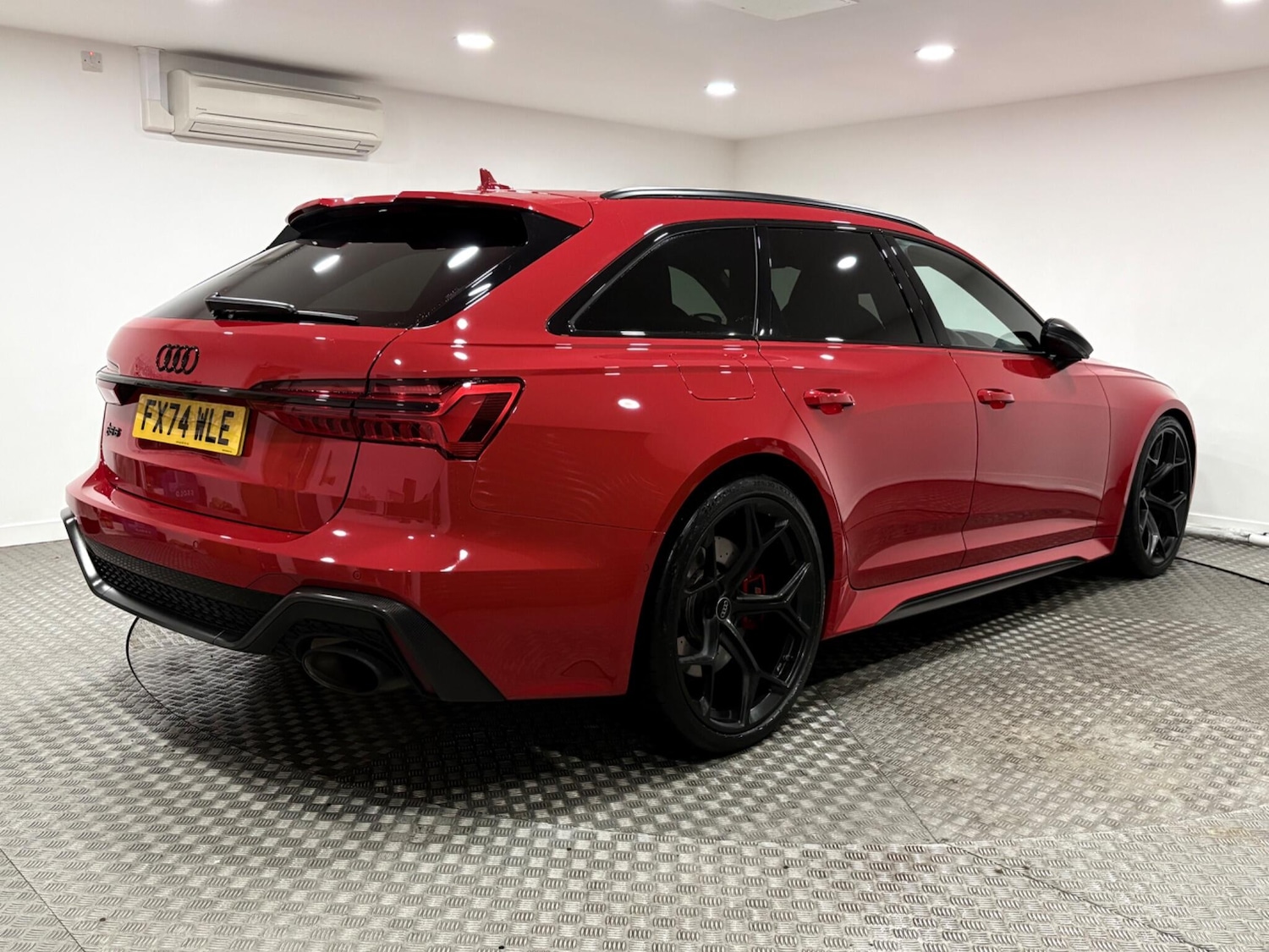 Used Audi RS6 Avant for sale - 77305570: Photo 3