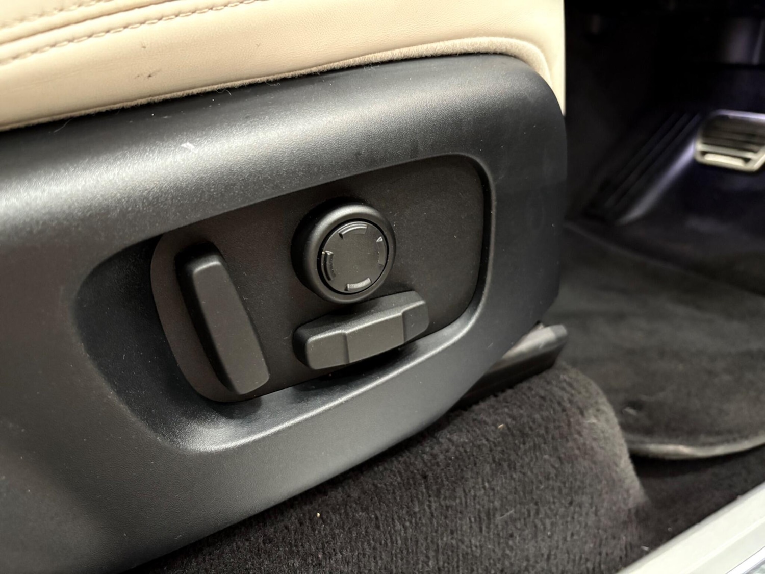 Used Land Rover Range Rover Sport 2018 for sale - 76620372: Photo 13