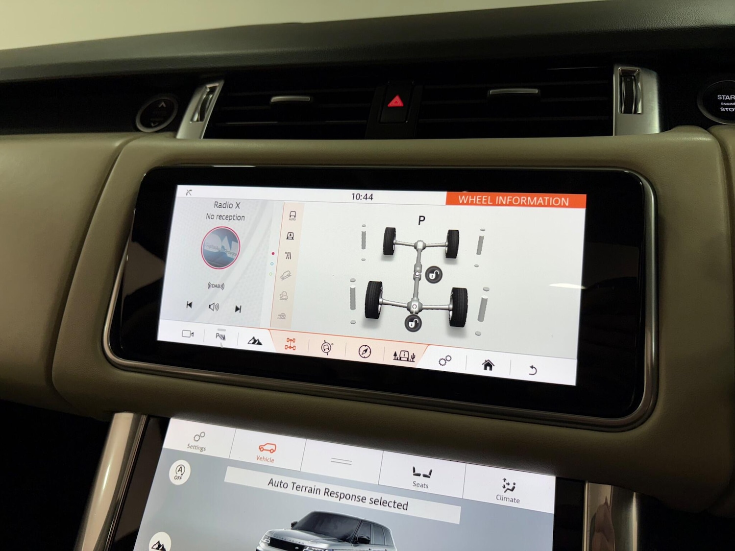 Used Land Rover Range Rover Sport 2018 for sale - 76620372: Photo 28