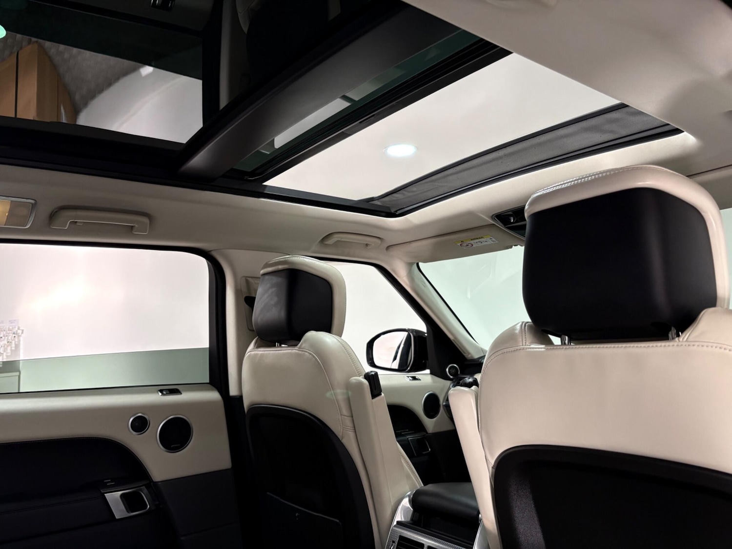 Used Land Rover Range Rover Sport 2018 for sale - 76620372: Photo 39