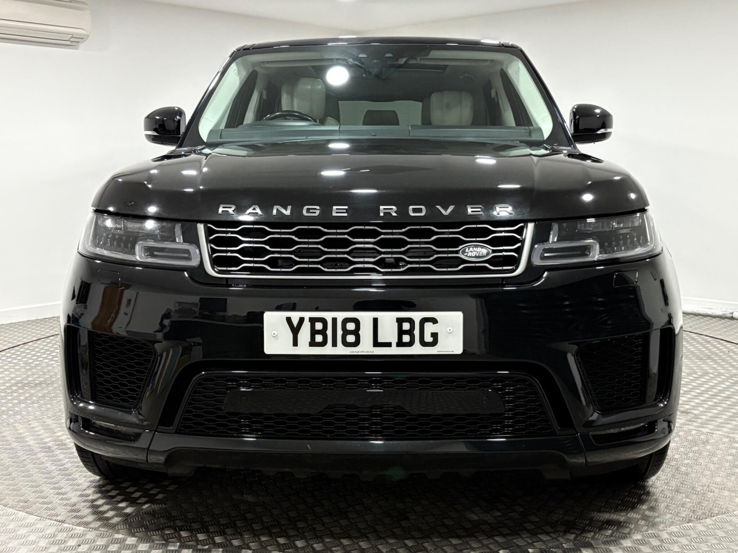 Used Land Rover Range Rover Sport 2018 for sale - 76620372: Photo 8