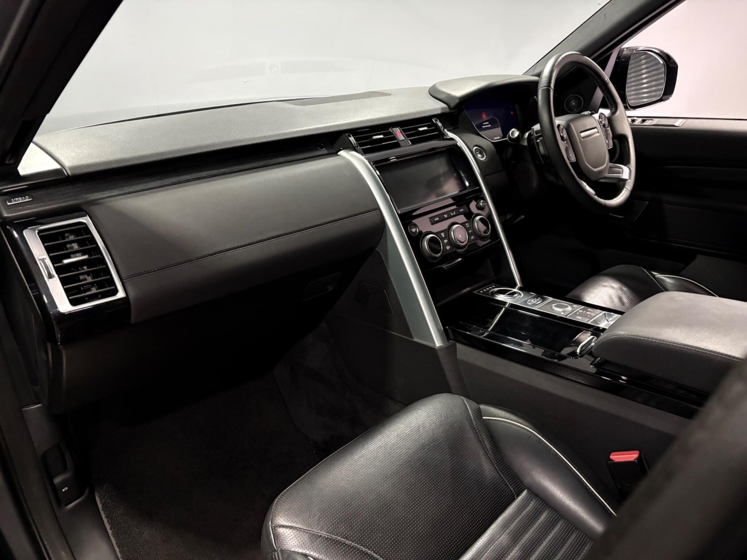 Used Land Rover Discovery 2019 for sale - 77994374: Photo 10