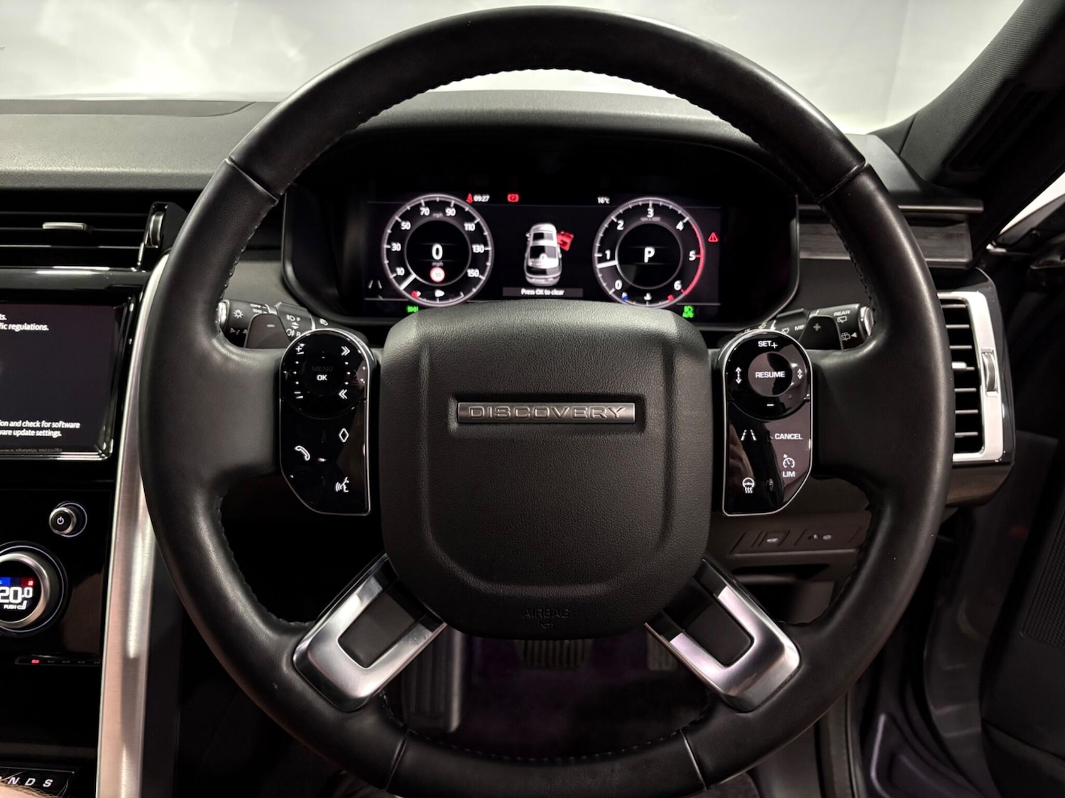 Used Land Rover Discovery 2019 for sale - 77994374: Photo 13