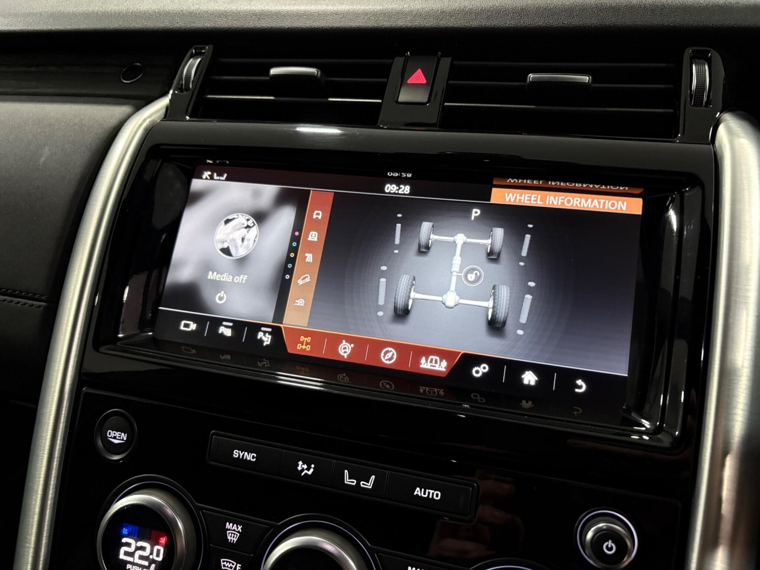 Used Land Rover Discovery 2019 for sale - 77994374: Photo 26