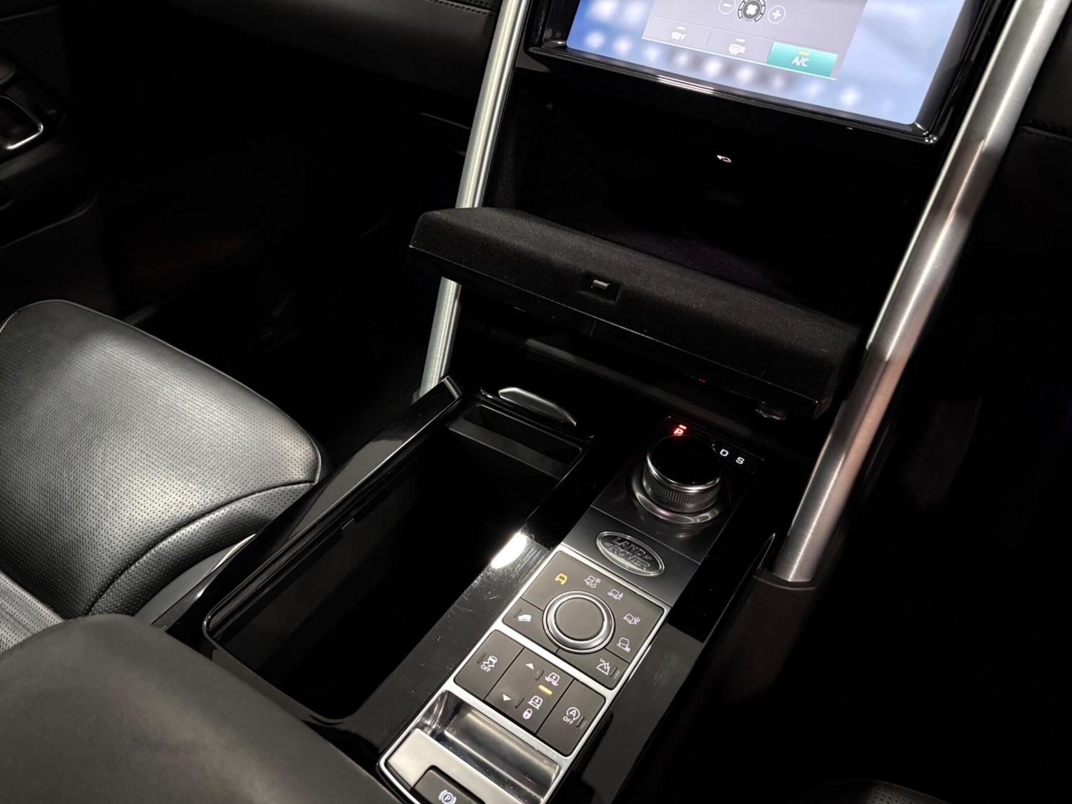 Used Land Rover Discovery 2019 for sale - 77994374: Photo 37