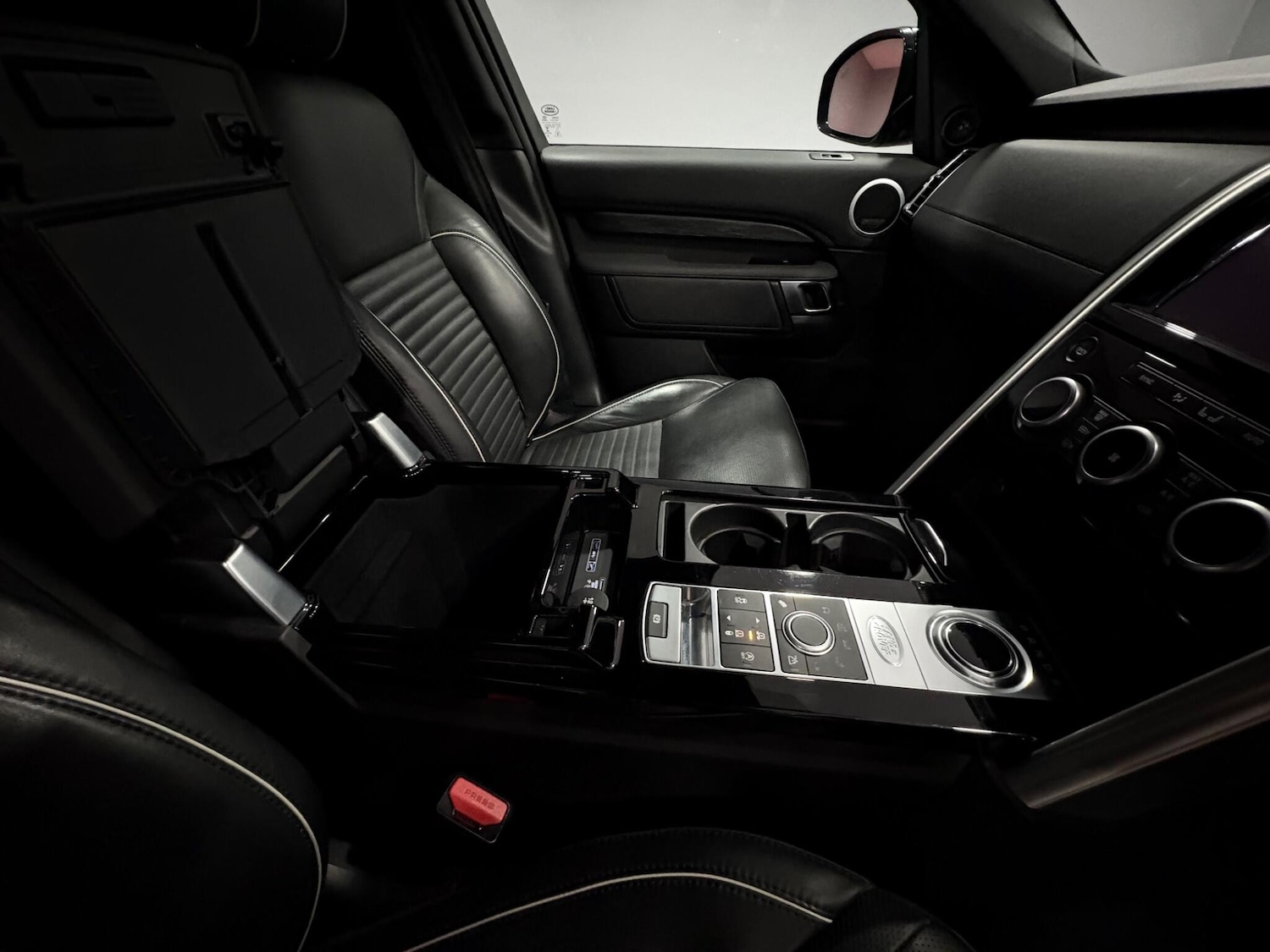 Used Land Rover Discovery 2019 for sale - 77994374: Photo 40