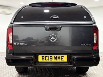Used Mercedes-Benz X-Class 2019 for sale - 75977006: Photo