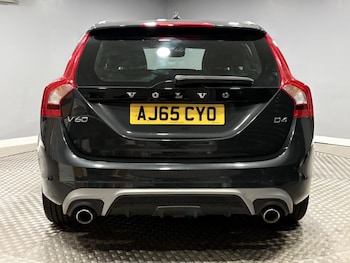 Used Volvo V60 2015 for sale - 79553447: Photo