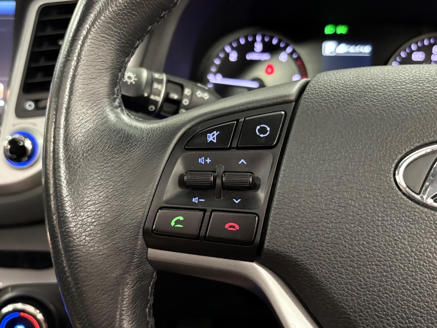 Used Hyundai TUCSON 2017 for sale - 76122256: Photo 17
