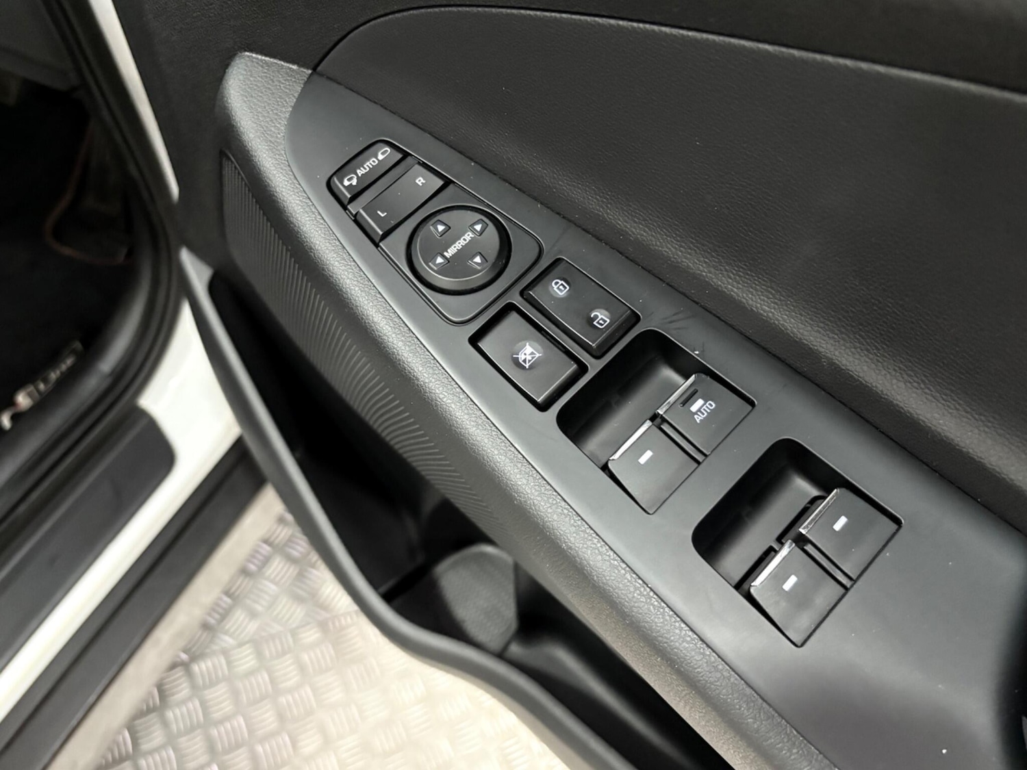 Used Hyundai TUCSON 2017 for sale - 76122256: Photo 37