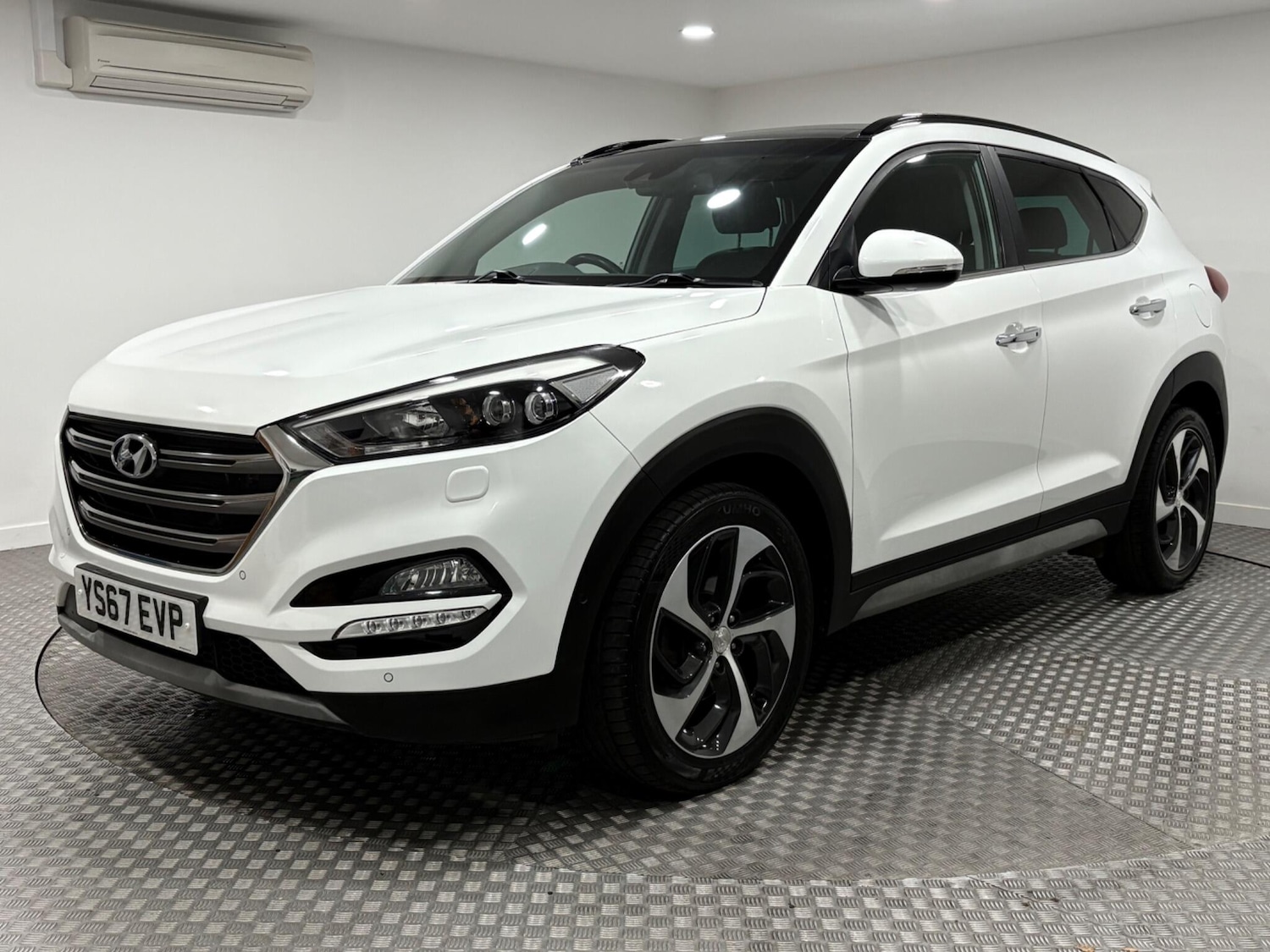 Used Hyundai TUCSON 2017 for sale - 76122256: Photo 7