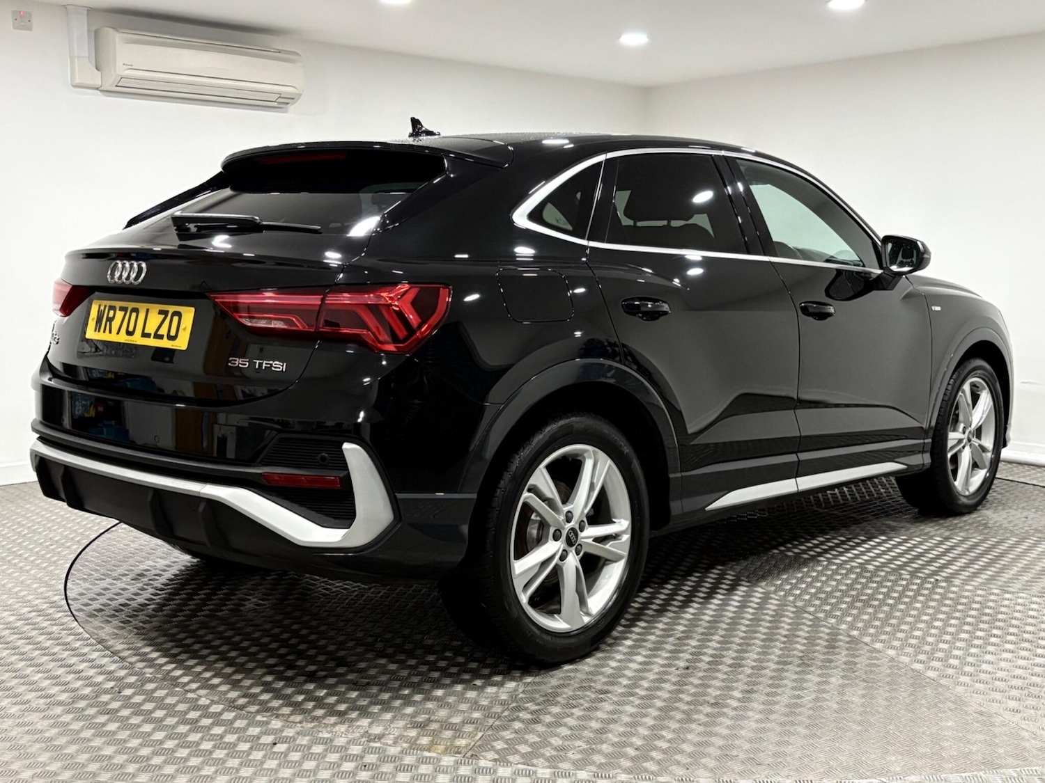 Used Audi Q3 2020 for sale - 77020996: Photo 3