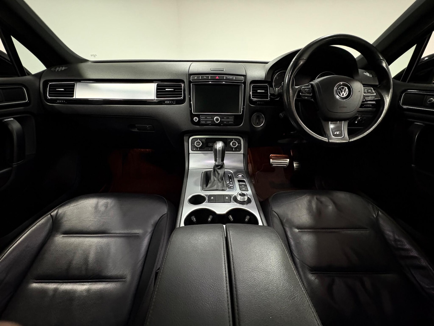 Used Volkswagen Touareg for sale - 76728397: Photo 10