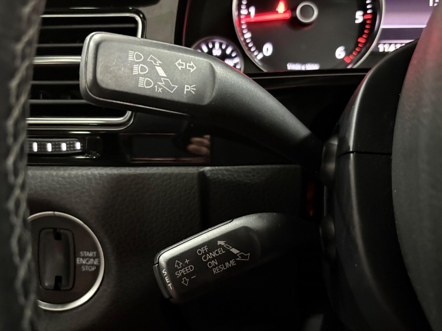 Used Volkswagen Touareg for sale - 76728397: Photo 14