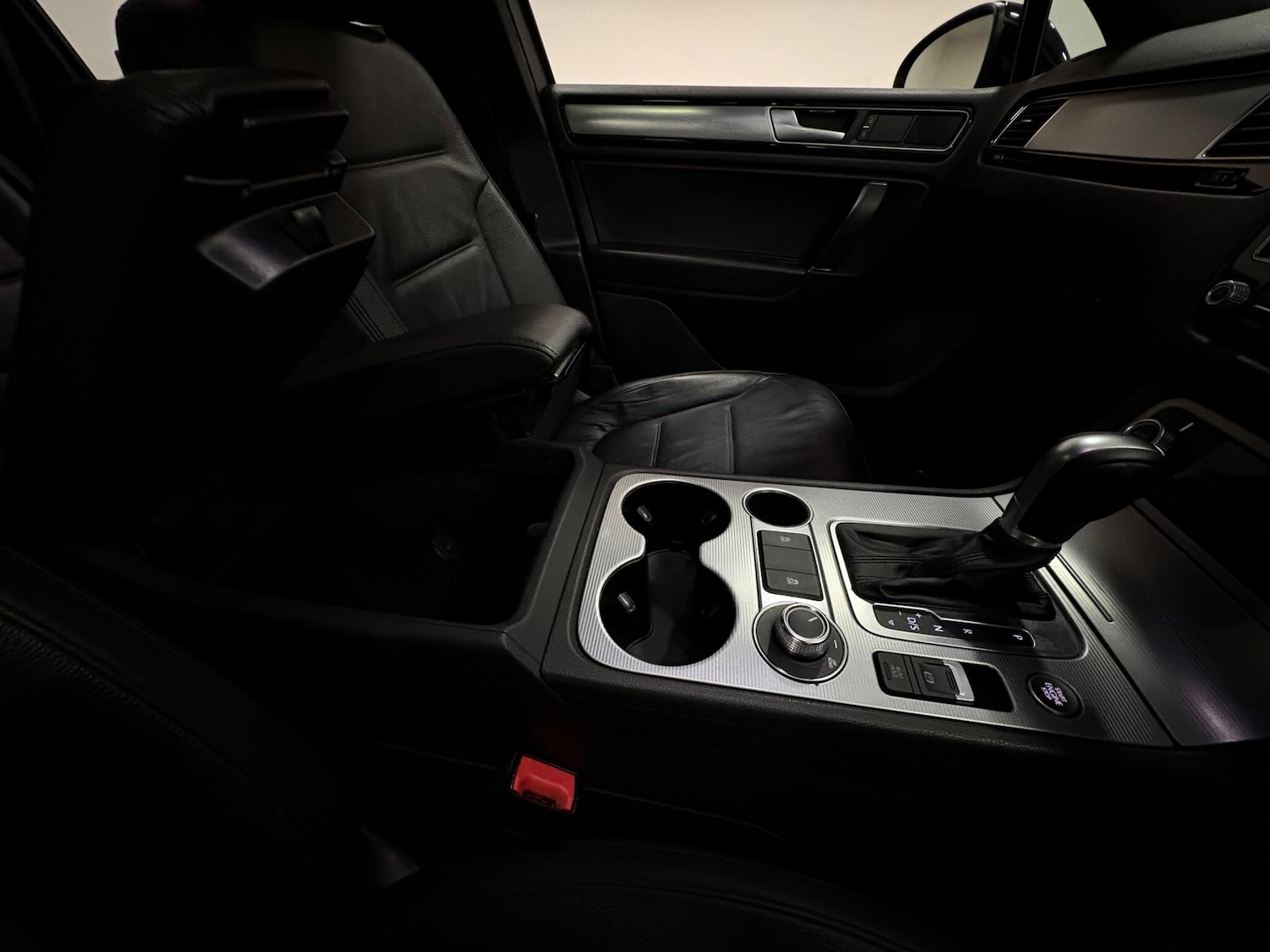 Used Volkswagen Touareg for sale - 76728397: Photo 32