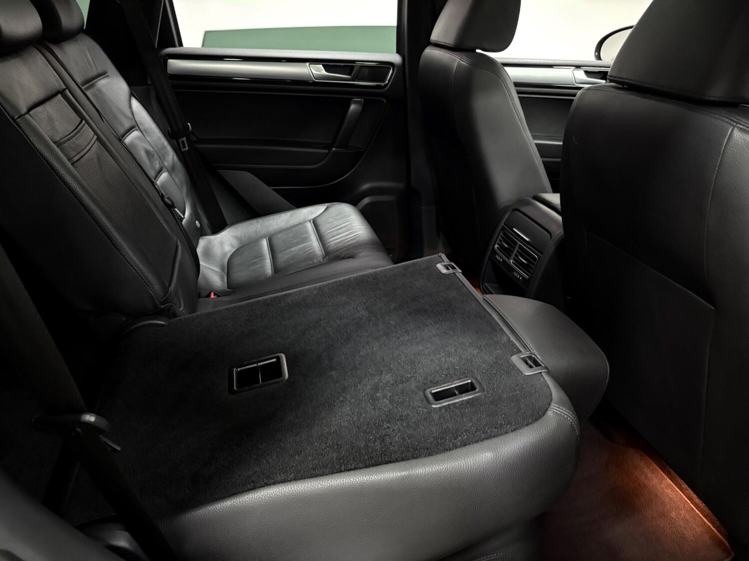 Used Volkswagen Touareg for sale - 76728397: Photo 40