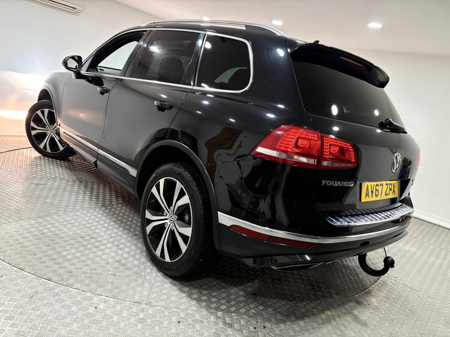 Used Volkswagen Touareg for sale - 76728397: Photo 47