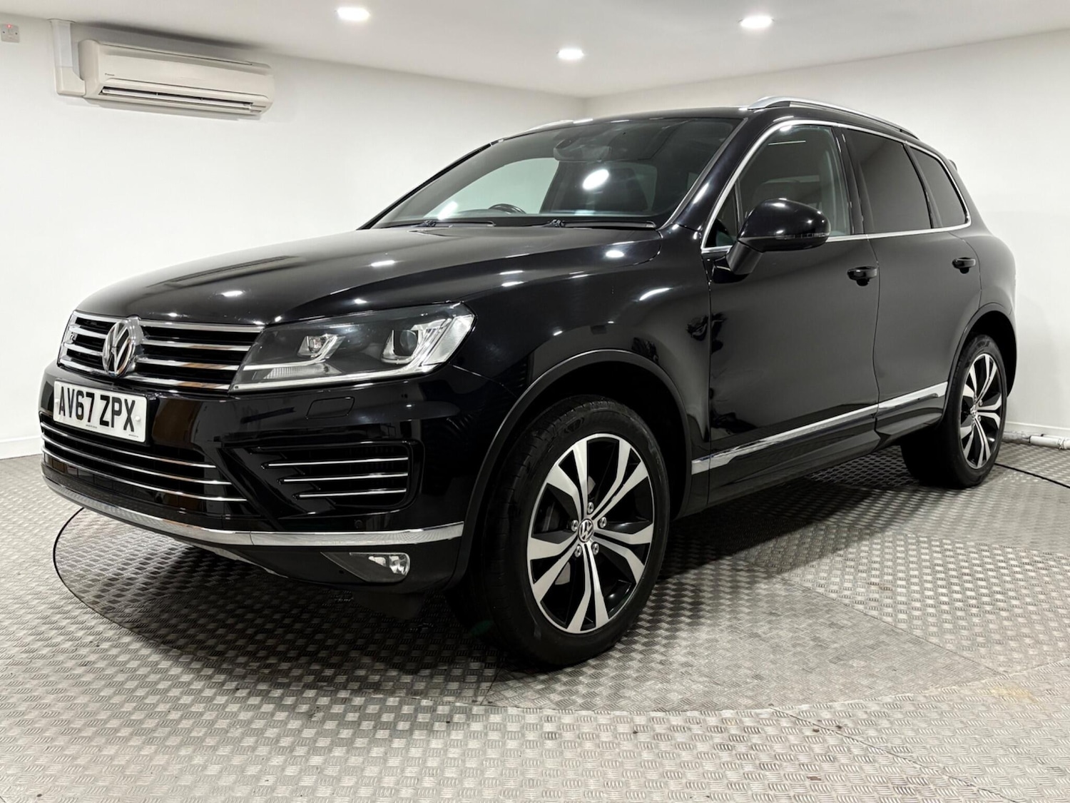 Used Volkswagen Touareg for sale - 76728397: Photo 7