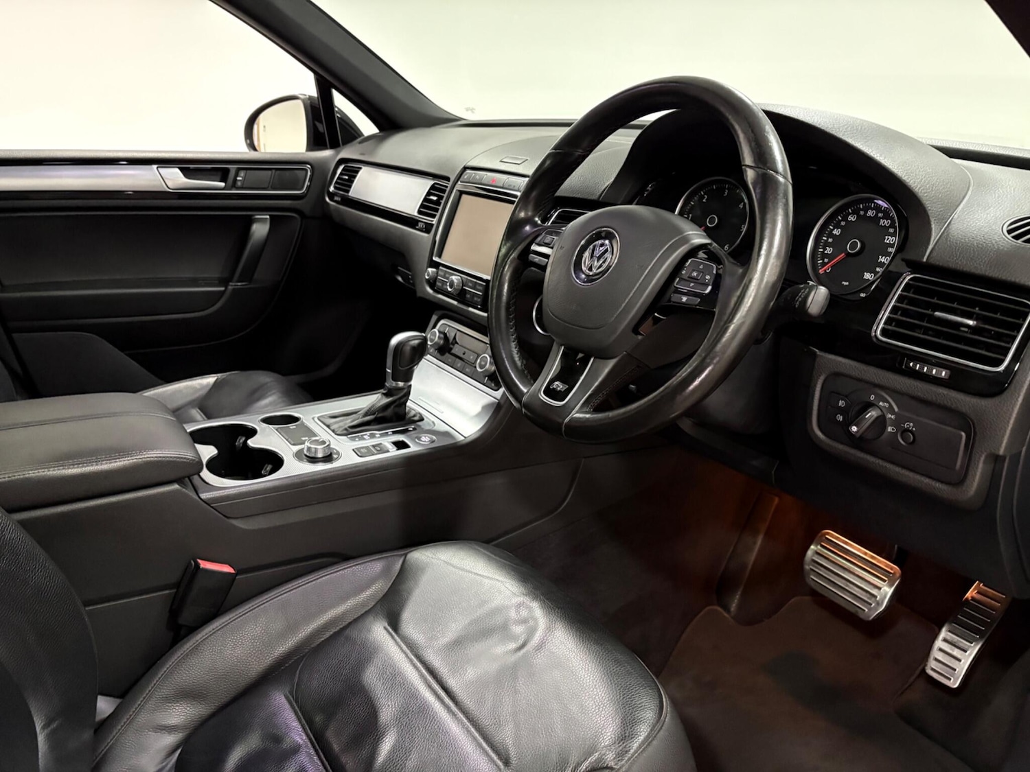 Used Volkswagen Touareg for sale - 76728397: Photo 9