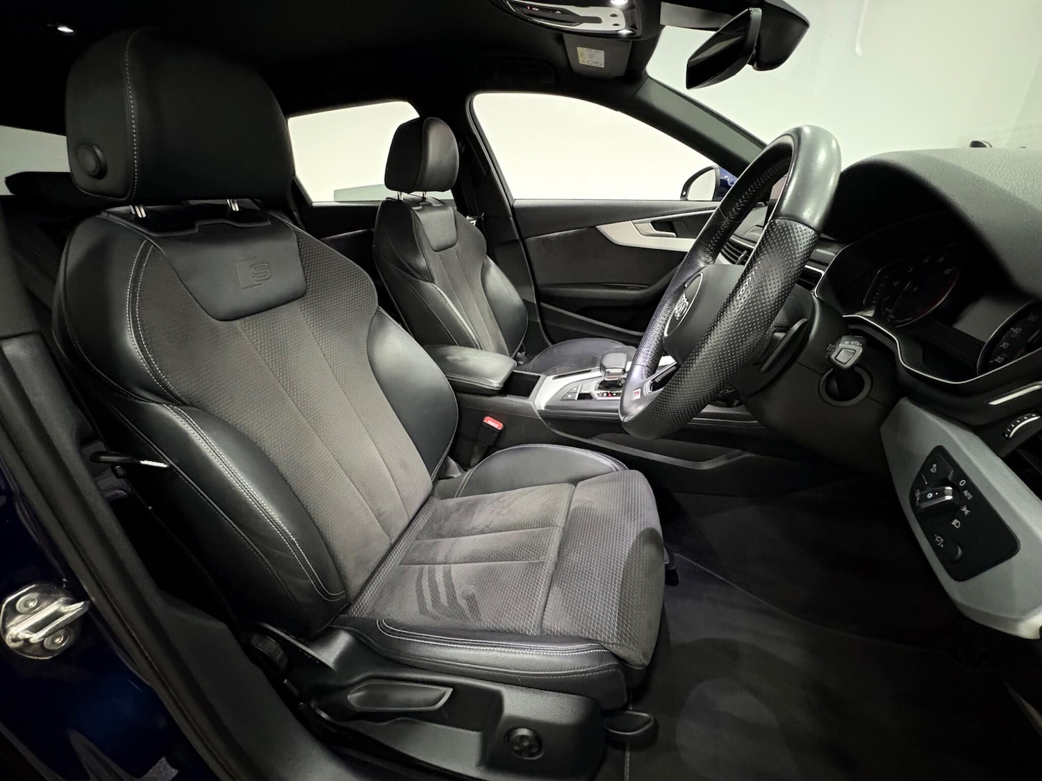 Used Audi A4 Avant 2019 for sale - 75883370: Photo 12