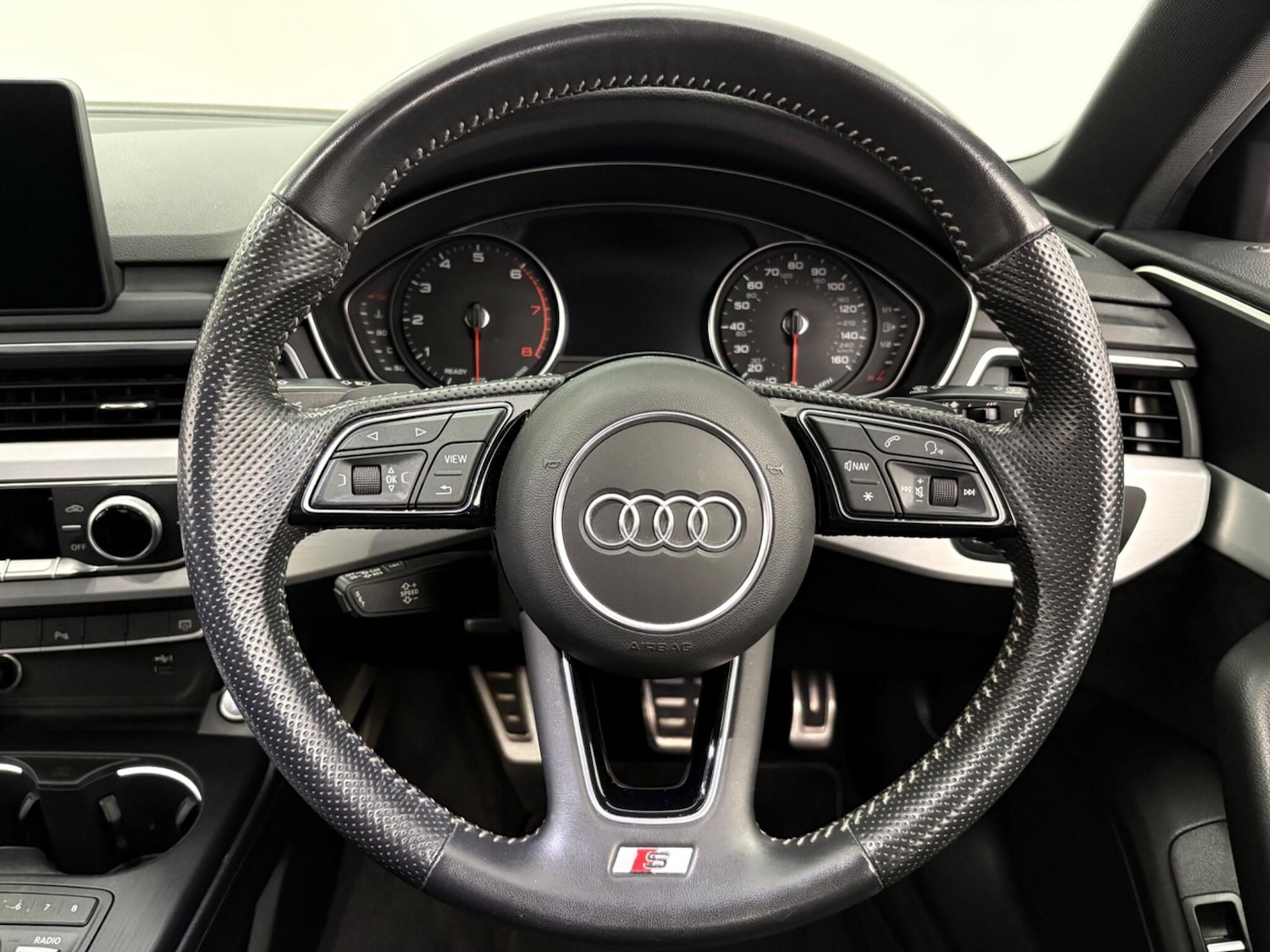 Used Audi A4 Avant 2019 for sale - 75883370: Photo 14