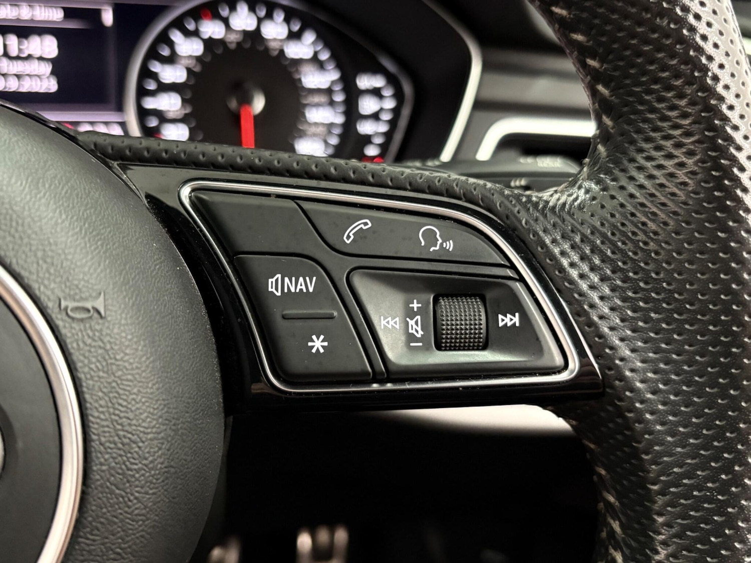 Used Audi A4 Avant 2019 for sale - 75883370: Photo 19