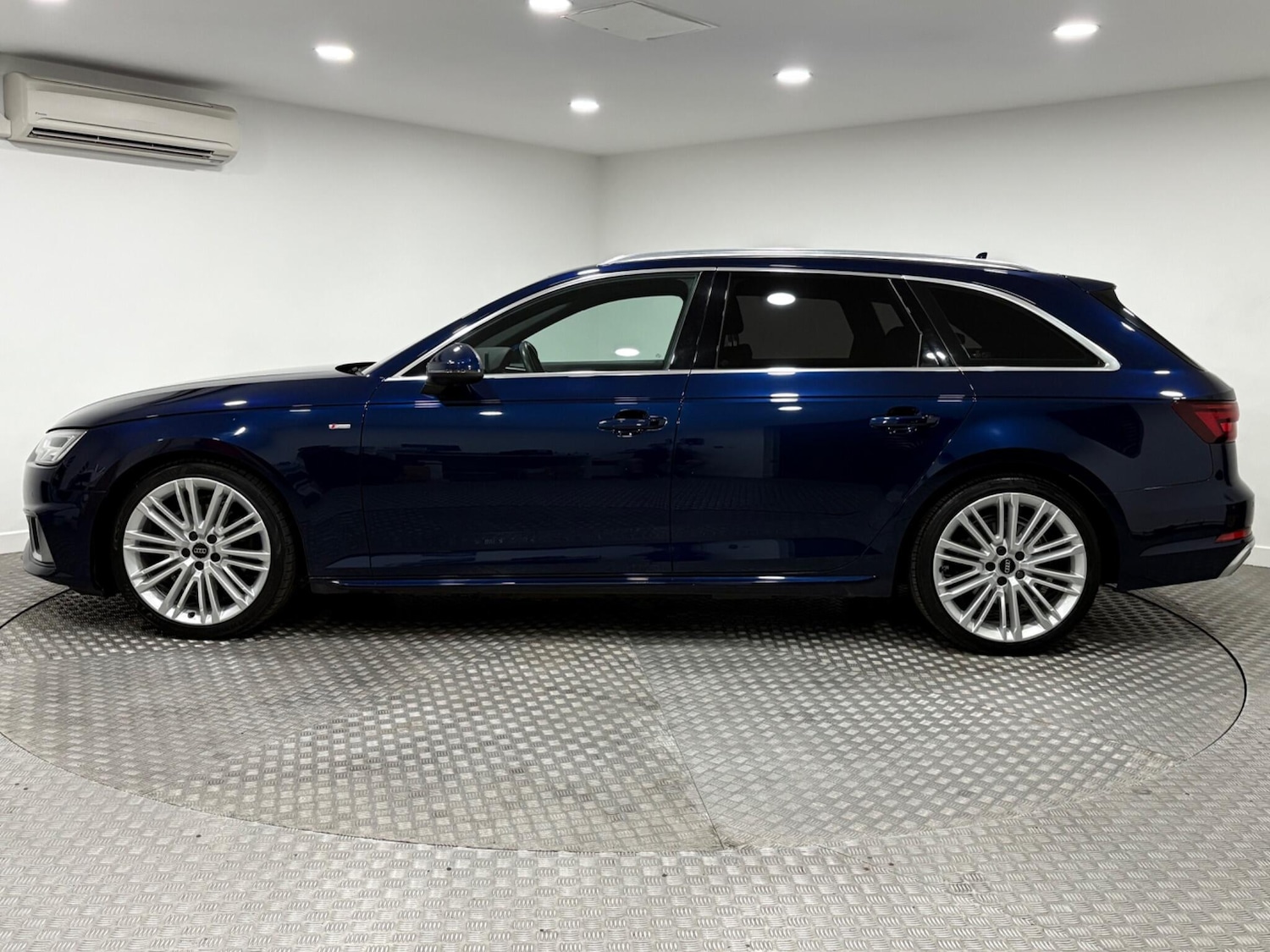 Used Audi A4 Avant 2019 for sale - 75883370: Photo 6