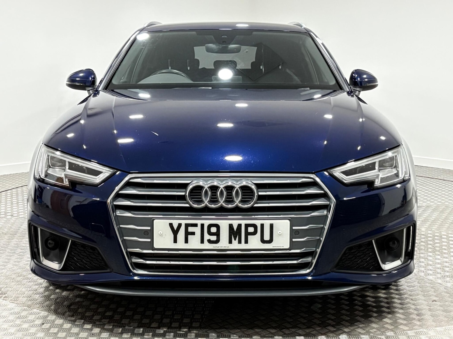 Used Audi A4 Avant 2019 for sale - 75883370: Photo 8
