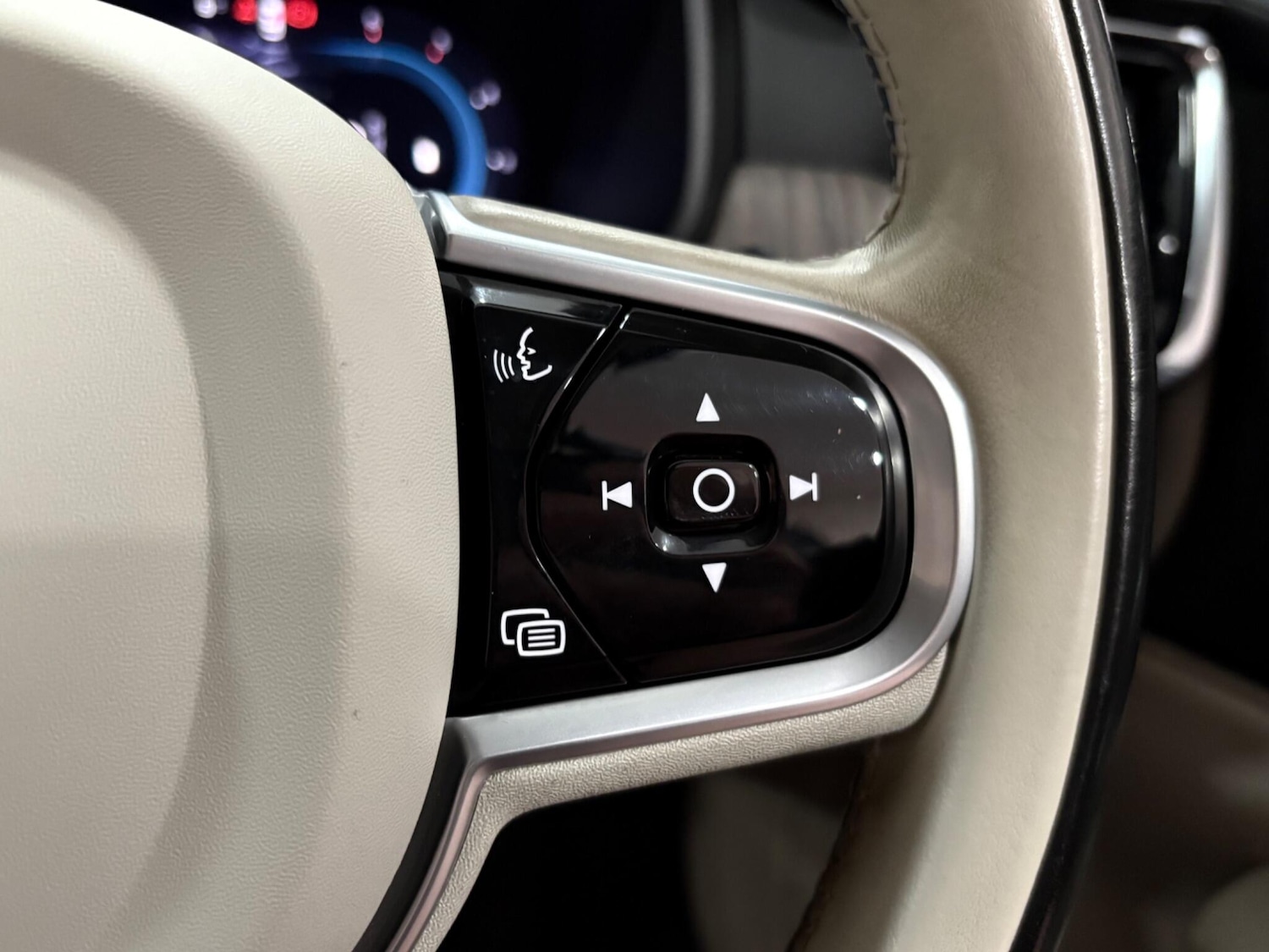 Used Volvo V90 2022 for sale - 77040342: Photo 19