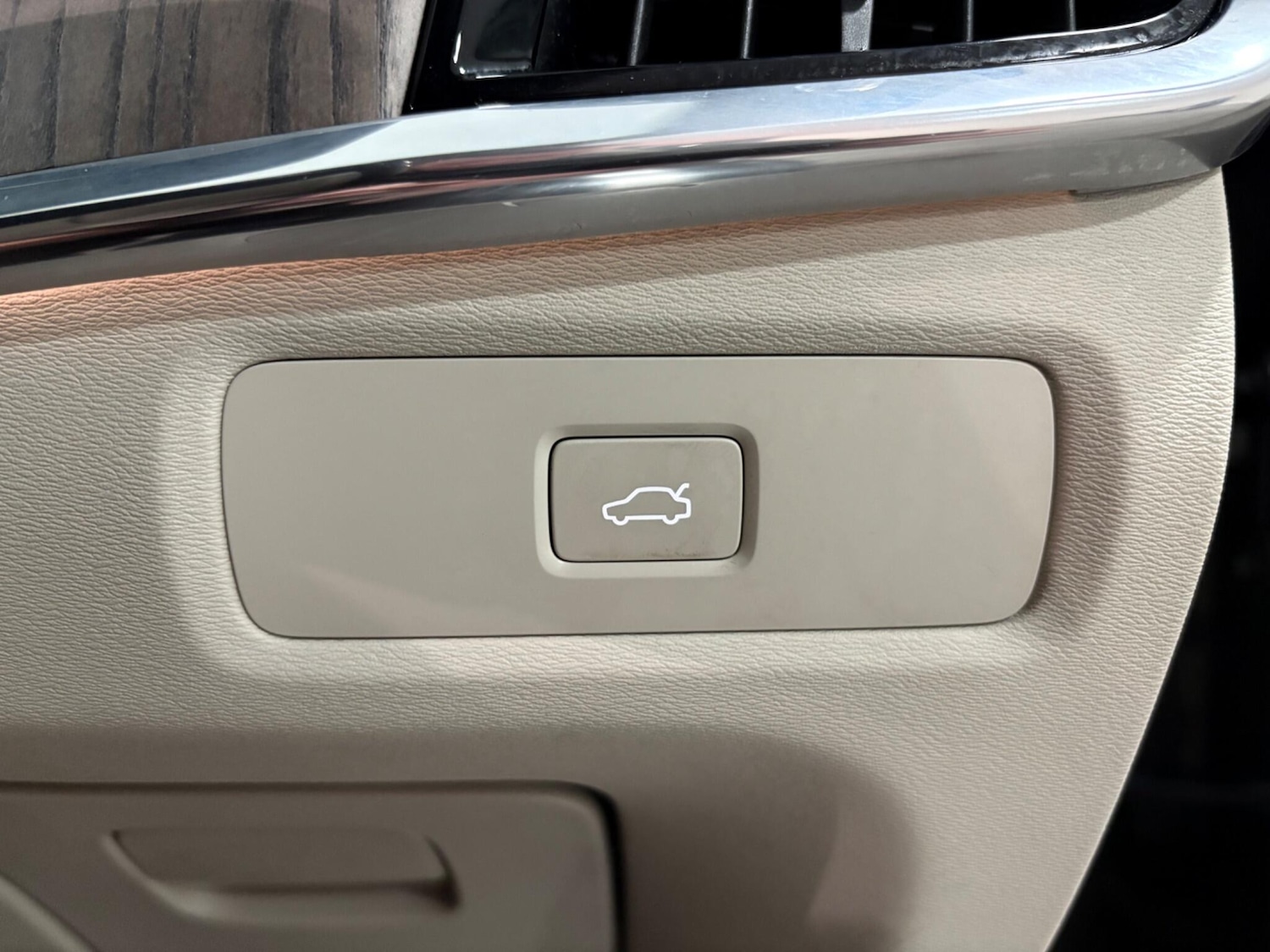 Used Volvo V90 2022 for sale - 77040342: Photo 25