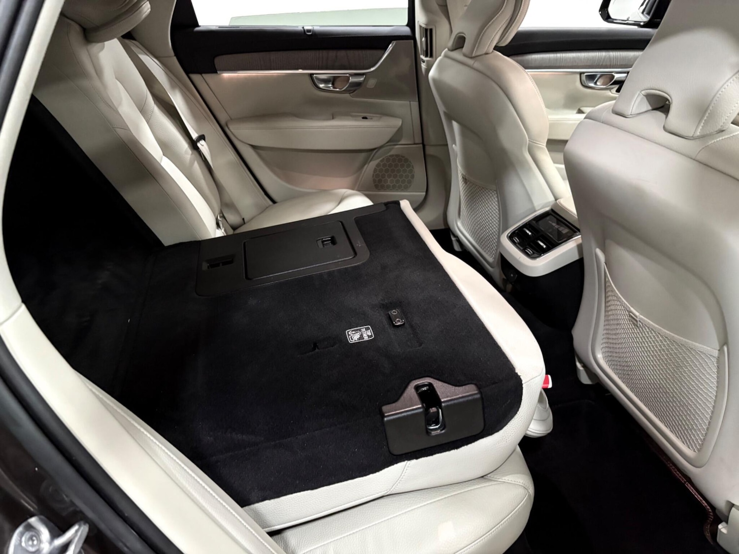 Used Volvo V90 2022 for sale - 77040342: Photo 31