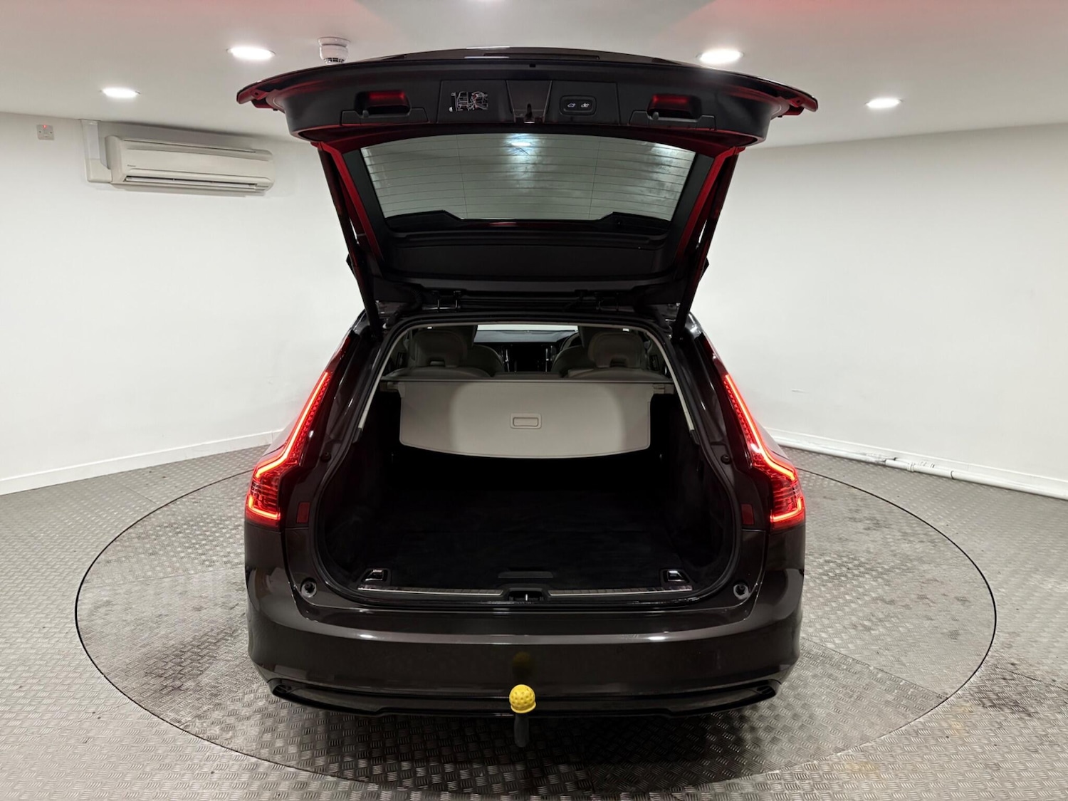 Used Volvo V90 2022 for sale - 77040342: Photo 48