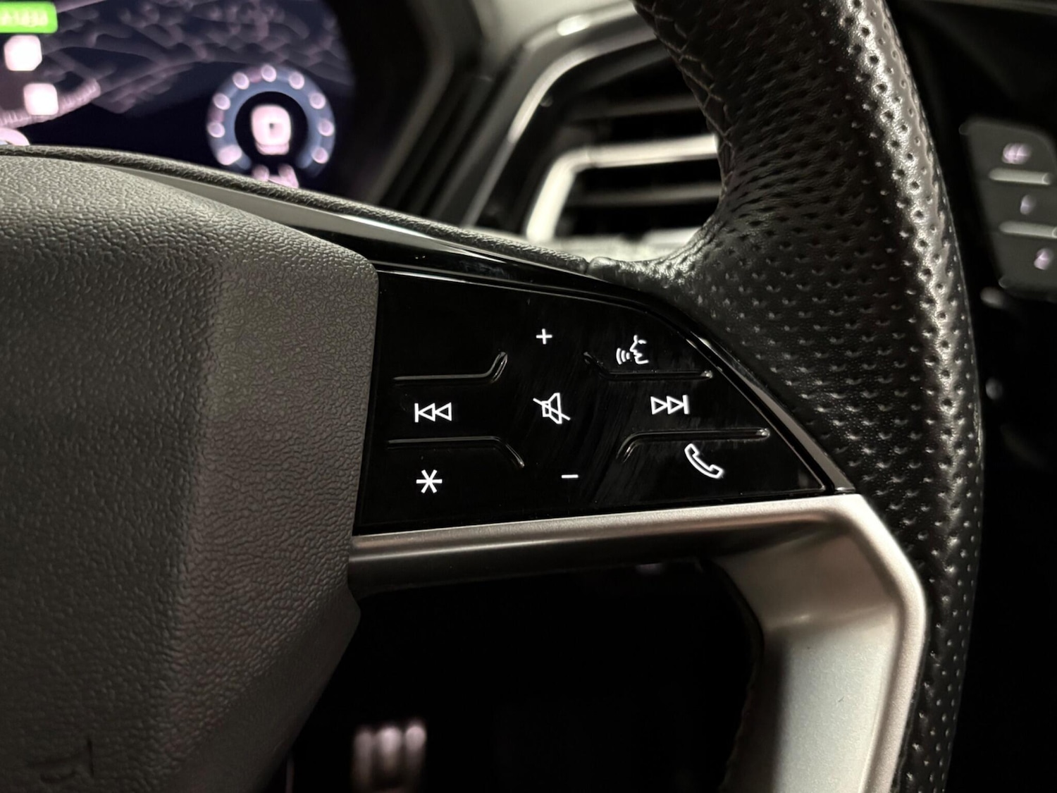 Used Audi Q4 e-tron 2021 for sale - 77021144: Photo 21