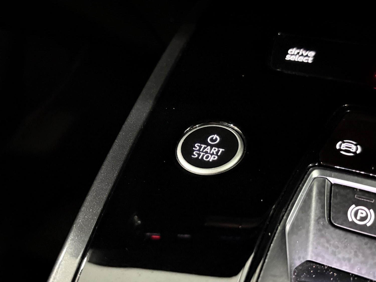 Used Audi Q4 e-tron 2021 for sale - 77021144: Photo 37