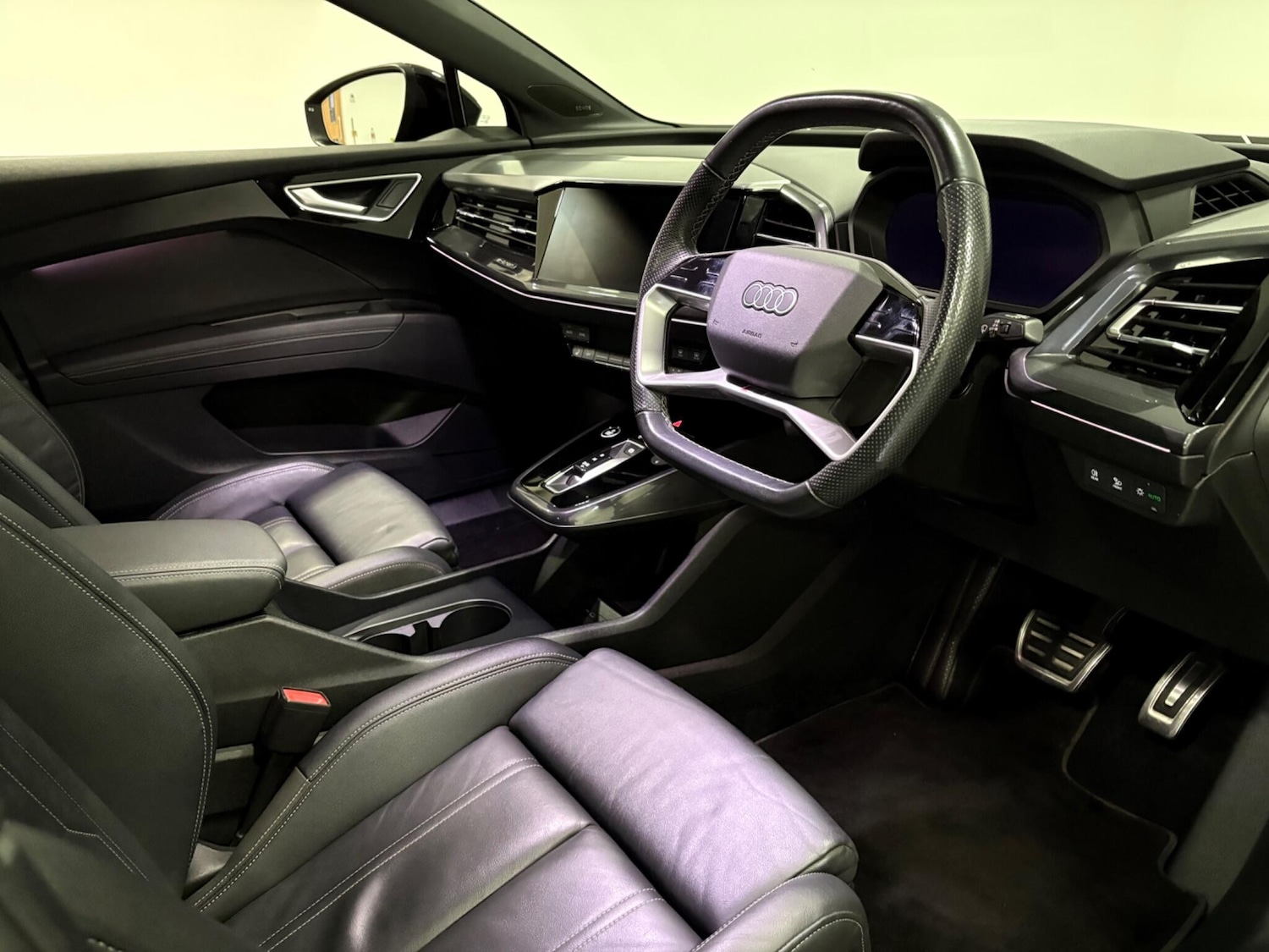 Used Audi Q4 e-tron 2021 for sale - 77021144: Photo 9