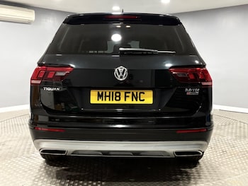 Used Volkswagen Tiguan Allspace 2018 for sale - 78085739: Photo